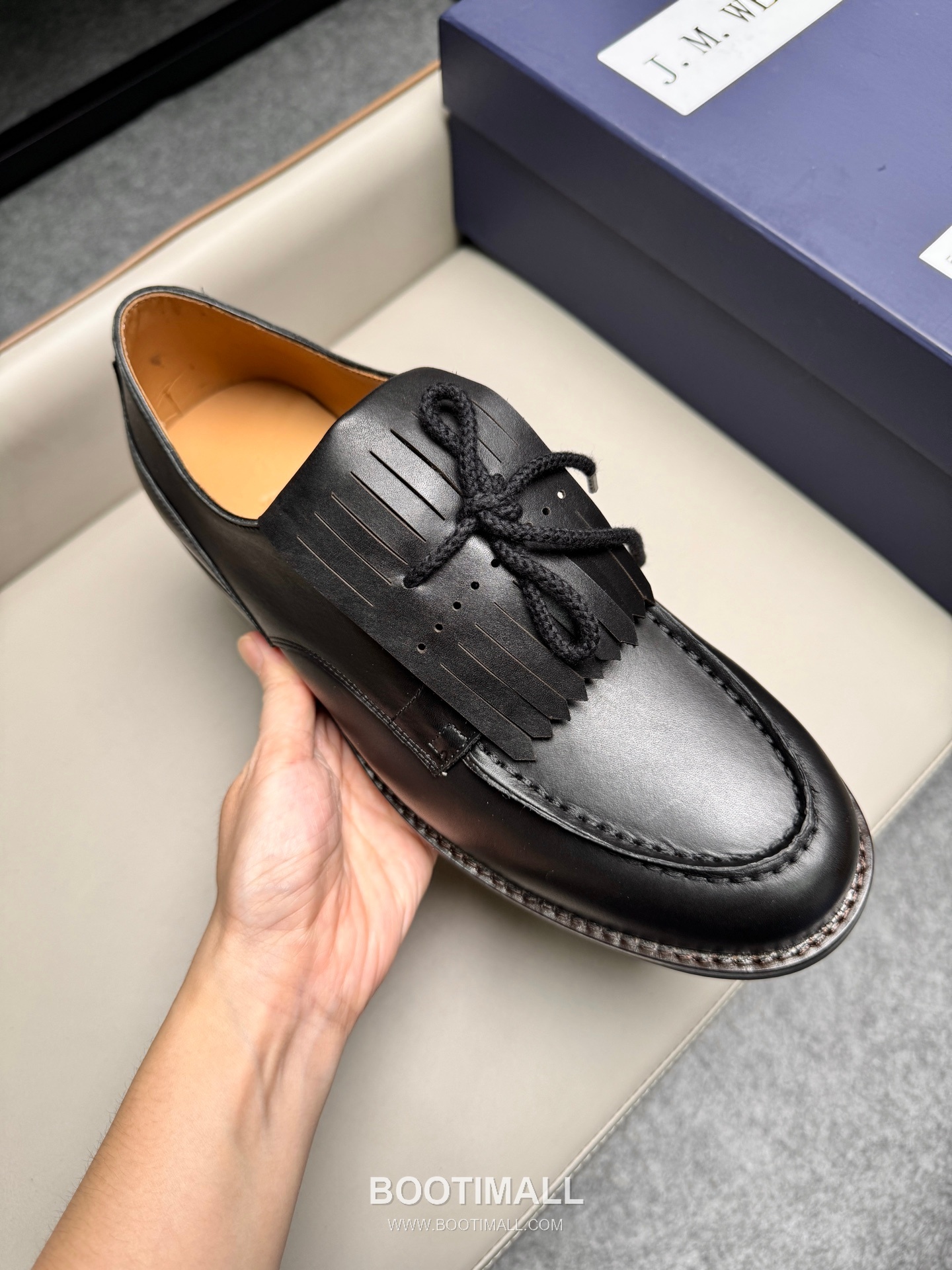 J.M.Weston Classic Calfskin Leather Lace-Up Dress Shoes with Clean Upper Detail 제이엠웨스턴 클래식 카프스킨 레더 레이스업 드레스 슈즈 2.5cm 7
