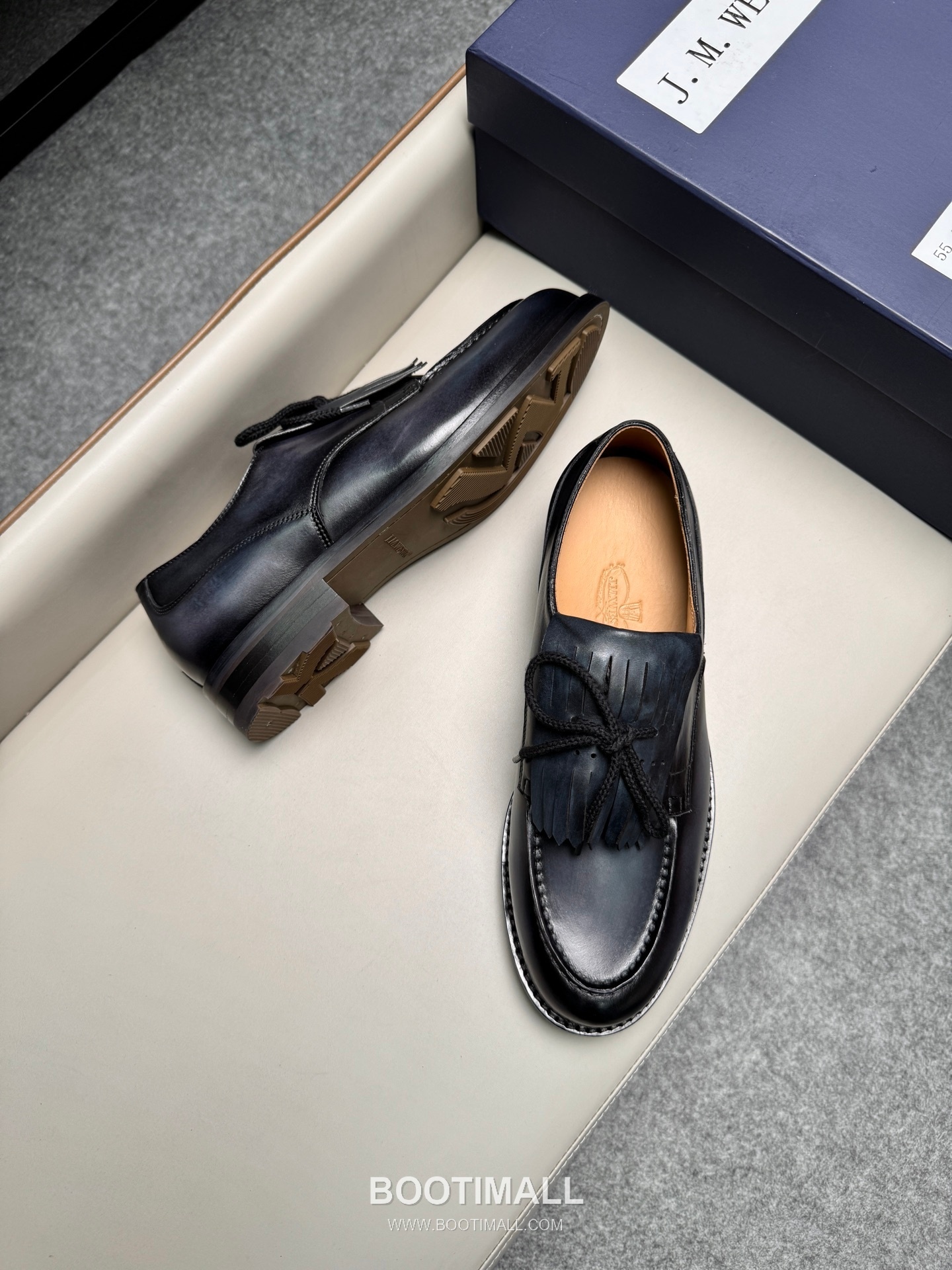 J.M.Weston Classic Calfskin Leather Lace-Up Dress Shoes with Clean Upper Detail 제이엠웨스턴 클래식 카프스킨 레더 레이스업 드레스 슈즈 2.5cm 3