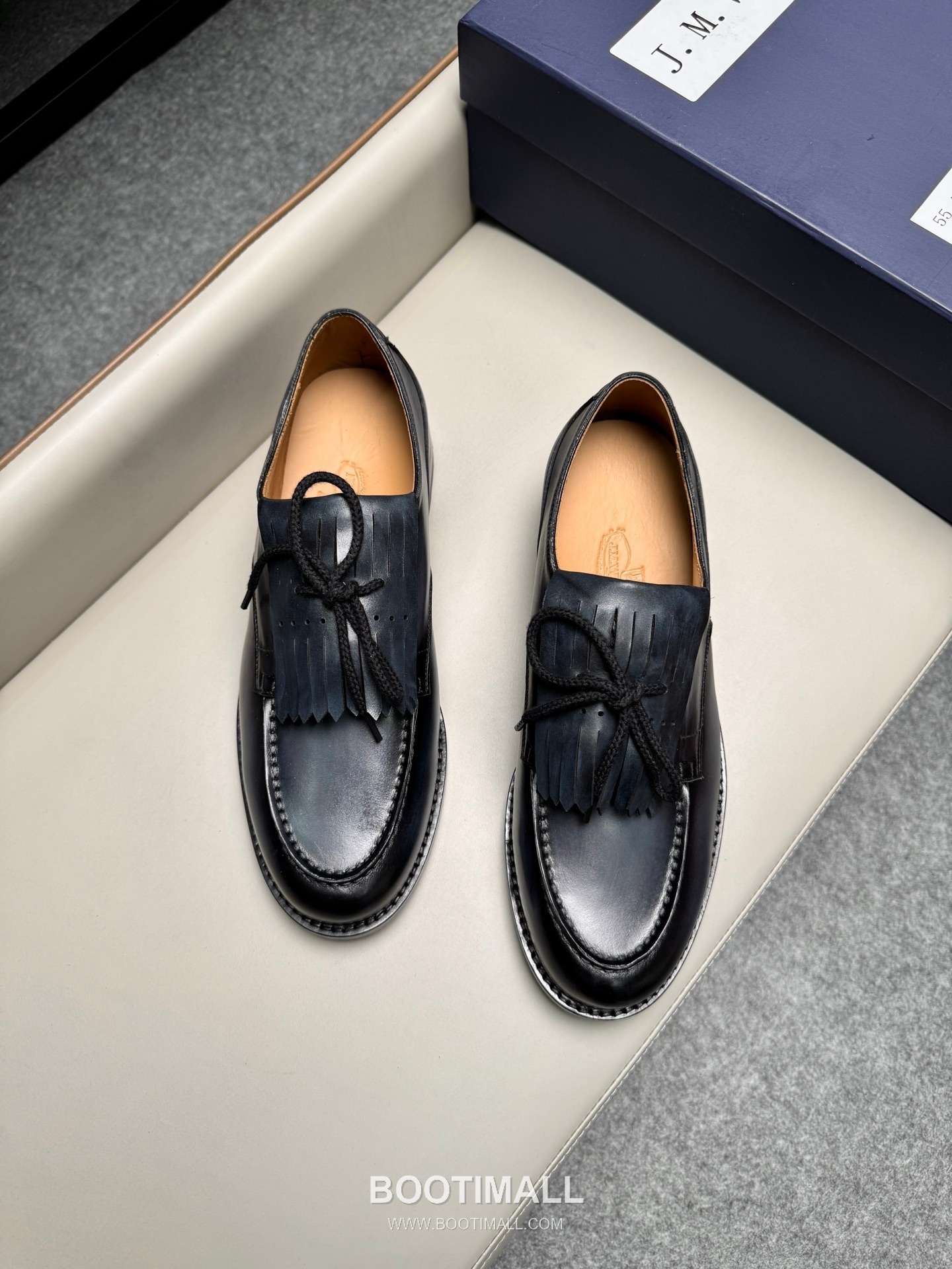 J.M.Weston Classic Calfskin Leather Lace-Up Dress Shoes with Clean Upper Detail 제이엠웨스턴 클래식 카프스킨 레더 레이스업 드레스 슈즈 2.5cm 4