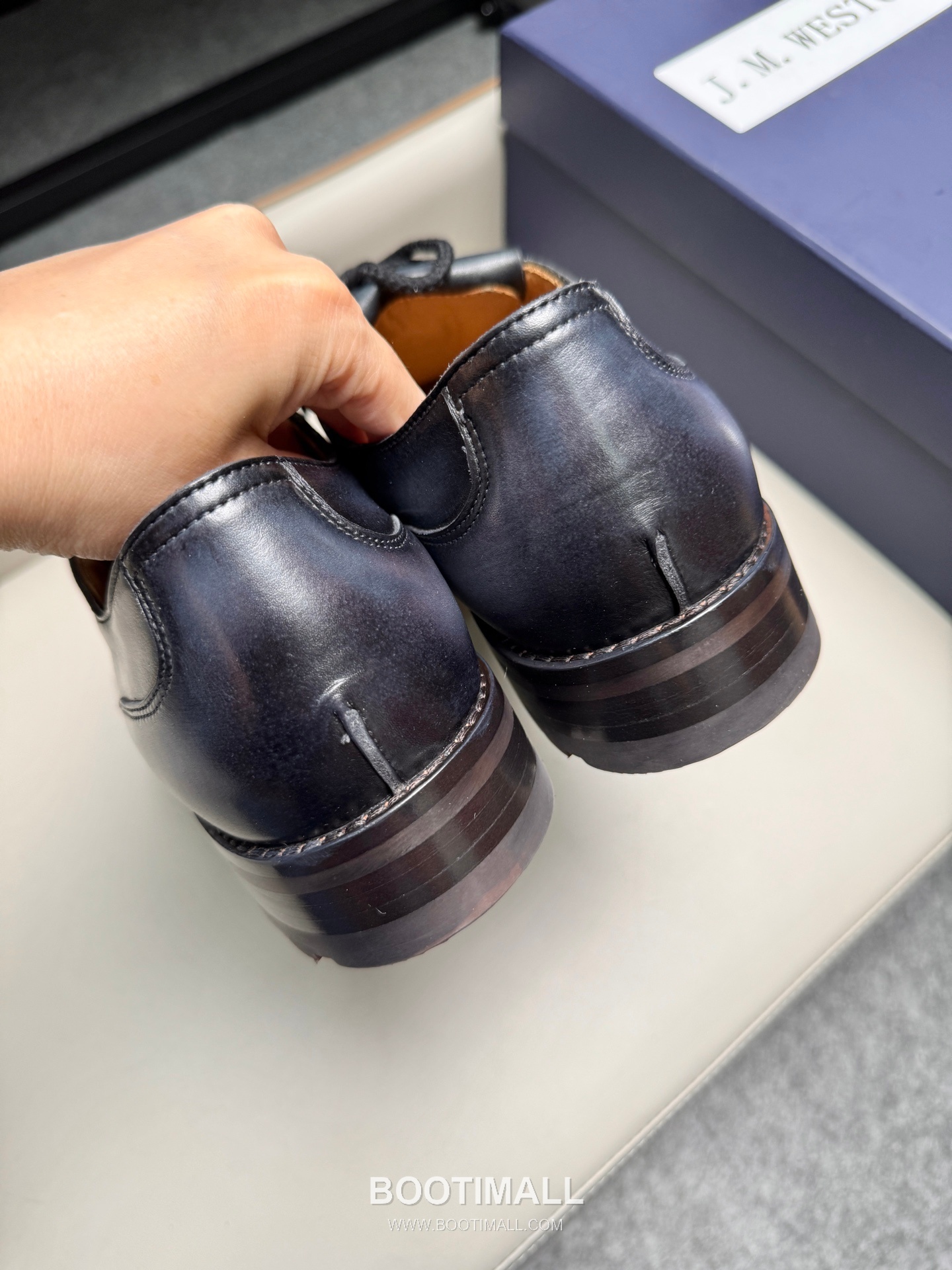 J.M.Weston Classic Calfskin Leather Lace-Up Dress Shoes with Clean Upper Detail 제이엠웨스턴 클래식 카프스킨 레더 레이스업 드레스 슈즈 2.5cm 5