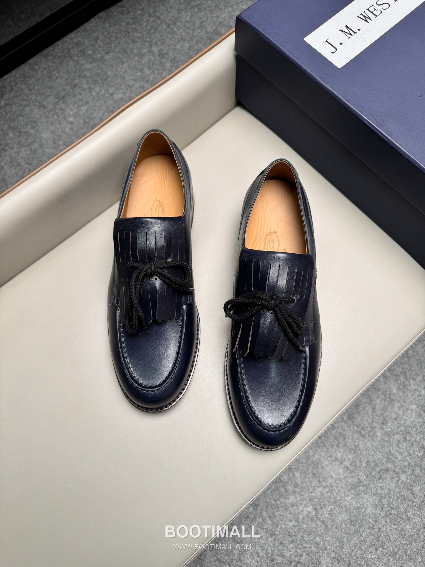 J.M.Weston Classic Calfskin Leather Lace-Up Dress Shoes with Clean Upper Detail 제이엠웨스턴 클래식 카프스킨 레더 레이스업 드레스 슈즈 2.5cm 4