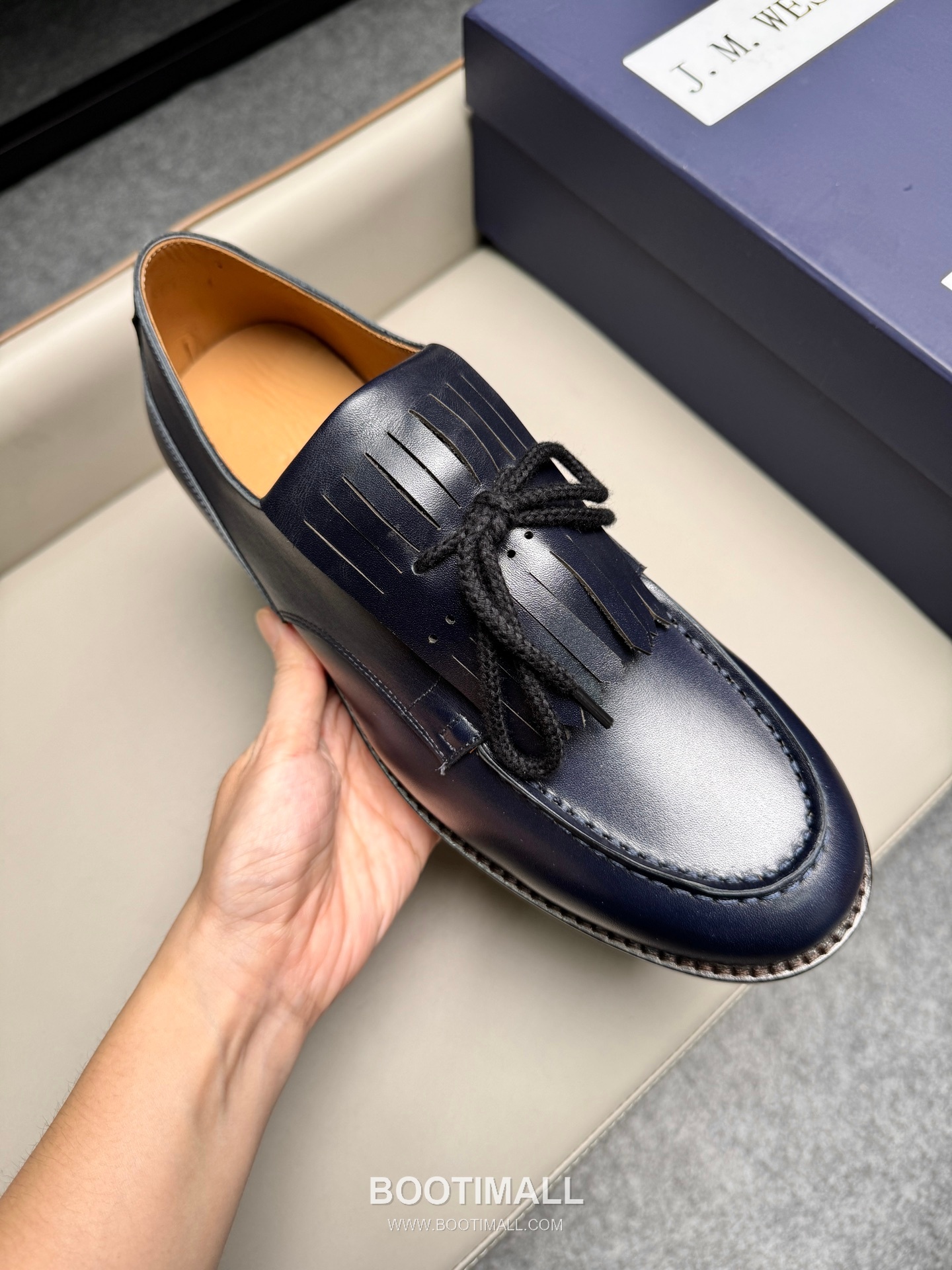 J.M.Weston Classic Calfskin Leather Lace-Up Dress Shoes with Clean Upper Detail 제이엠웨스턴 클래식 카프스킨 레더 레이스업 드레스 슈즈 2.5cm 7