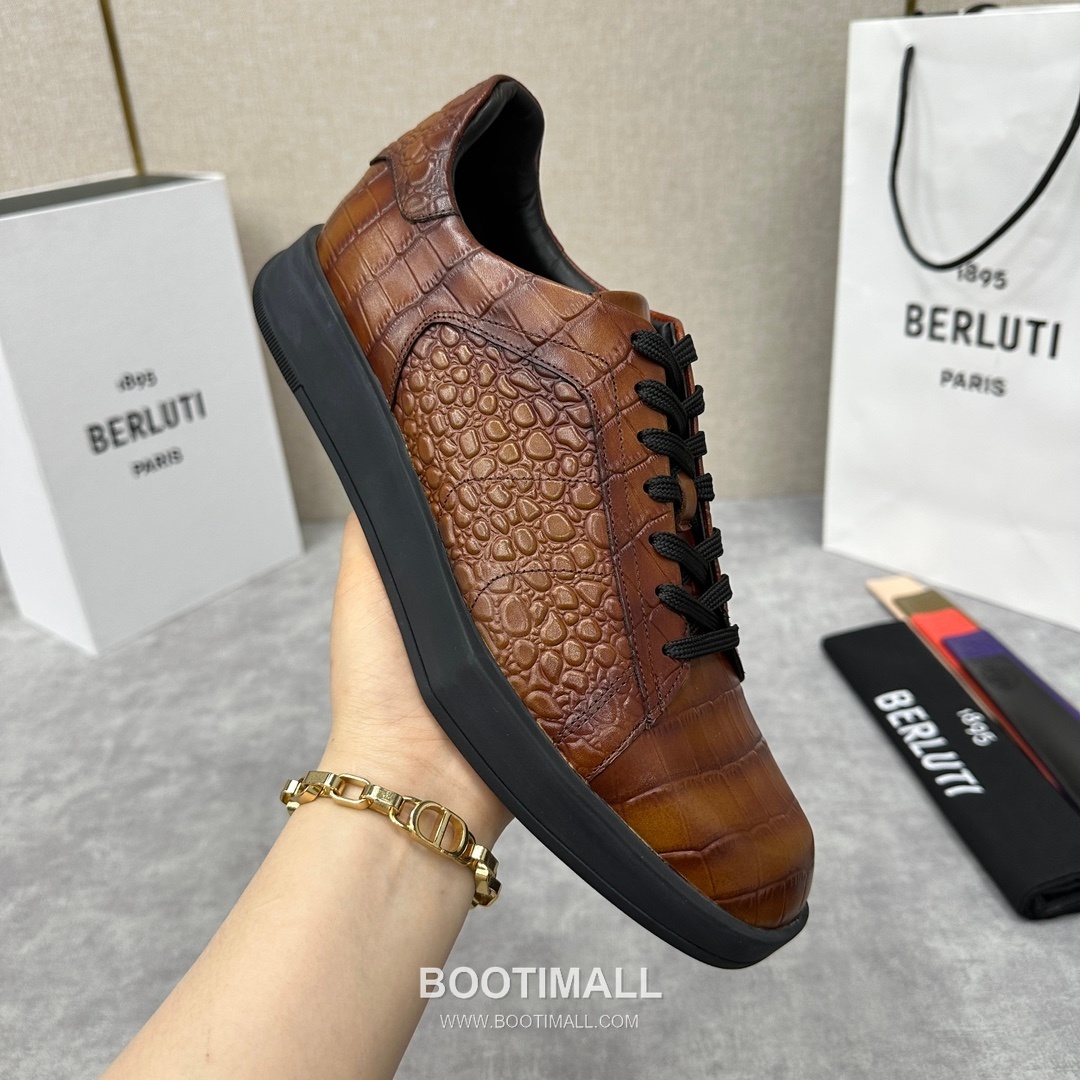 Berluti Stellar Croc Embossed Calfskin Leather Low Sneakers with Geometric TPU Sole Detail 벨루티 스텔라 크로크 엠보싱 카프스킨 레더 로우 스니커즈 3.5cm 6