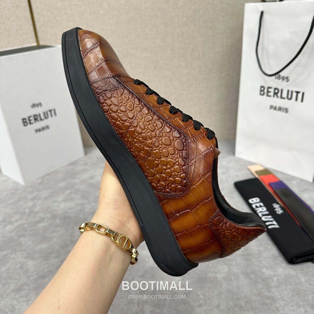 Berluti Stellar Croc Embossed Calfskin Leather Low Sneakers with Geometric TPU Sole Detail 벨루티 스텔라 크로크 엠보싱 카프스킨 레더 로우 스니커즈 3.5cm 8