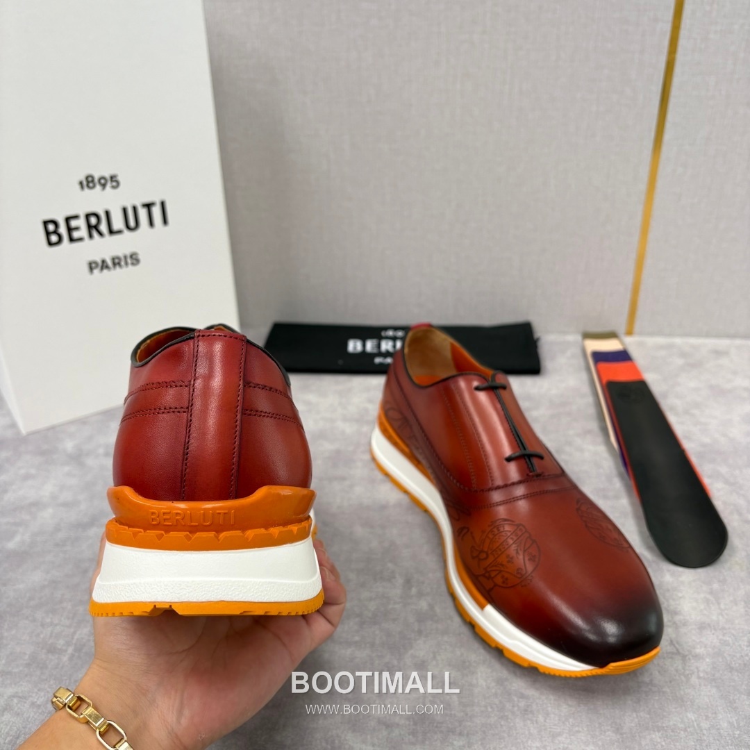 Berluti Fast Track Calfskin Leather Runner Sneakers with Scritto TPU Sole Detail 벨루티 패스트트랙 카프스킨 레더 러너 스니커즈 3.5cm 8