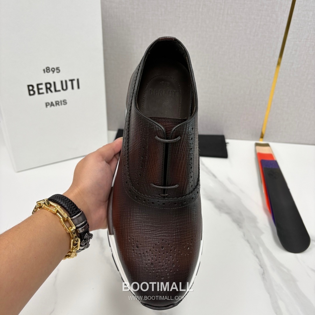Berluti Fast Track Brogue Calfskin Leather Runner Sneakers with TPU Sole Detail 벨루티 패스트트랙 브로그 카프스킨 레더 러너 스니커즈 3.5cm 5