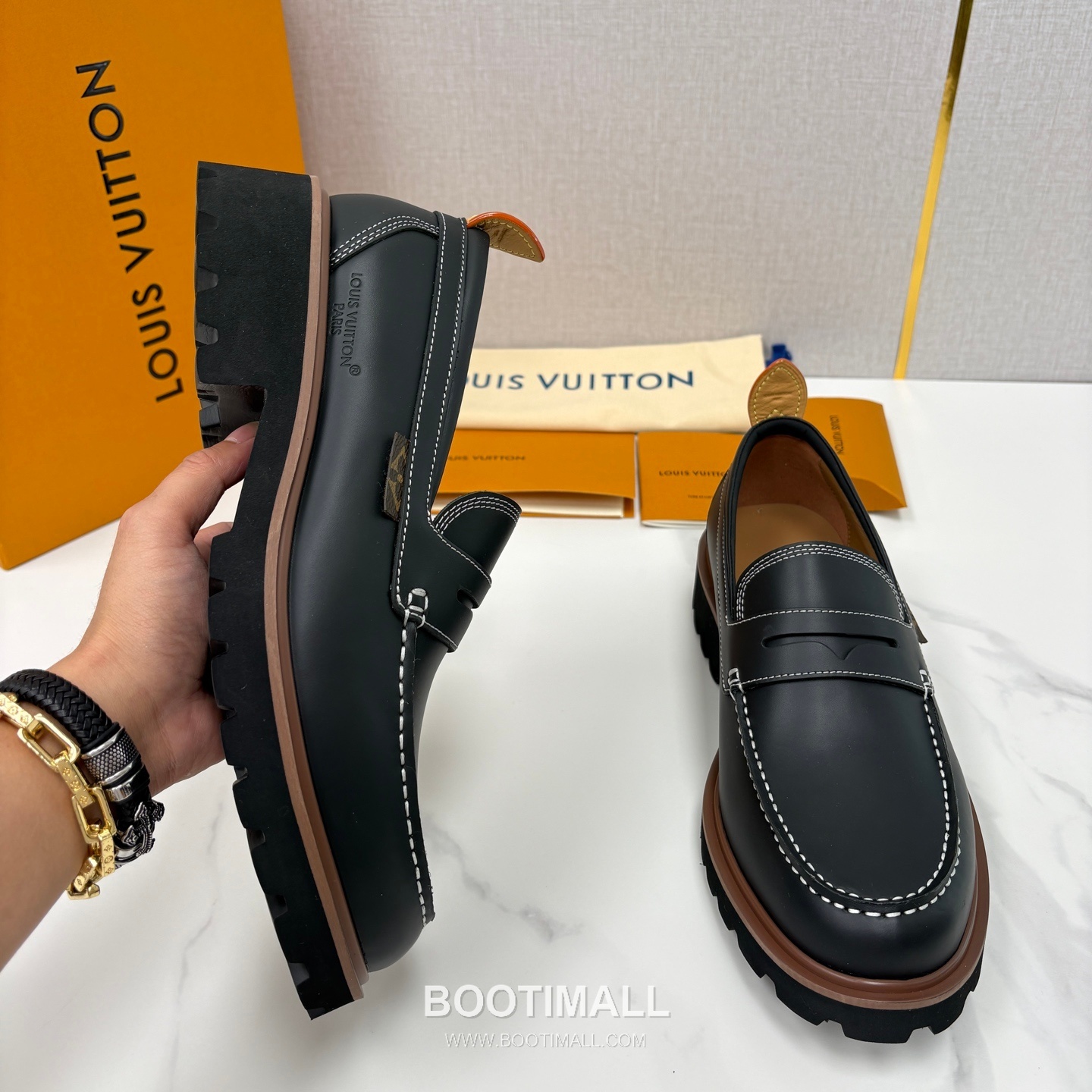 Louis Vuitton Monogram Embossed Calfskin Leather Platform Loafer Shoes with Chunky Rubber Sole Detail 루이비통 모노그램 엠보싱 카프스킨 레더 플랫폼 로퍼 슈즈 4.5cm 5