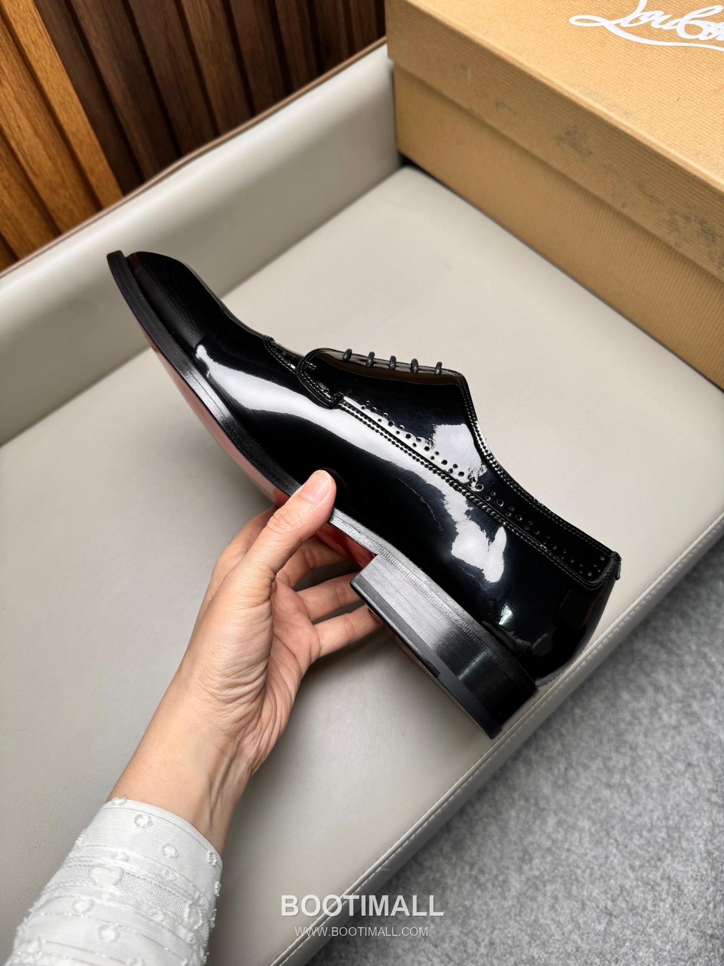 Christian Louboutin Calfskin Leather Loafer Shoes with Red Sole Detail 크리스찬루부탱 카프스킨 레더 로퍼 슈즈 2.5cm 8