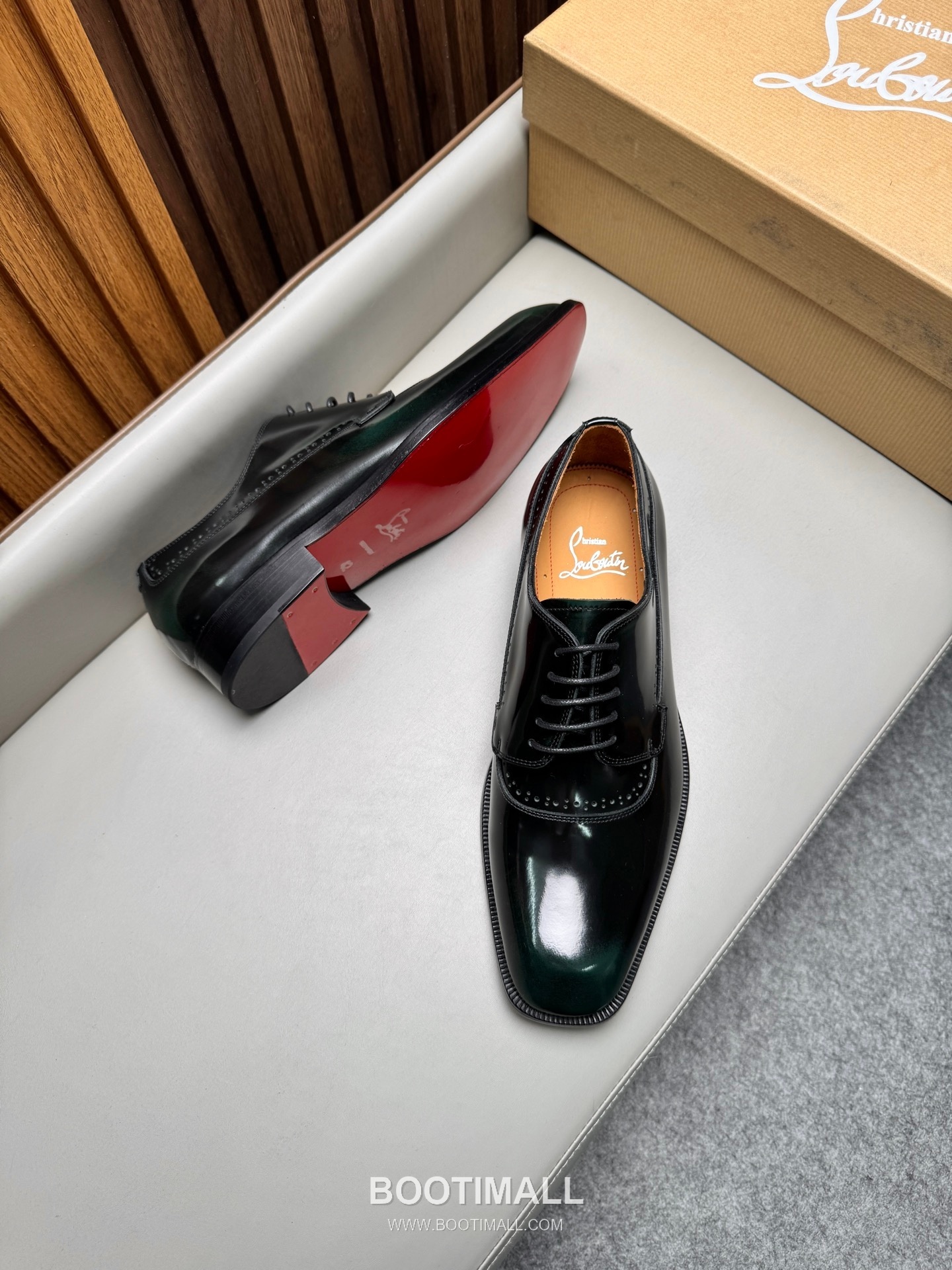 Christian Louboutin Calfskin Leather Loafer Shoes with Red Sole Detail 크리스찬루부탱 카프스킨 레더 로퍼 슈즈 2.5cm 3