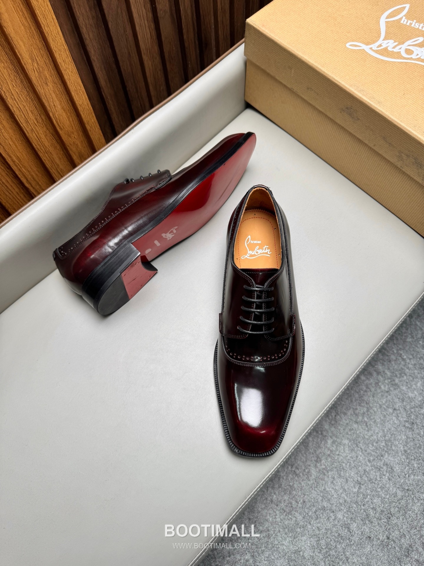 Christian Louboutin Calfskin Leather Loafer Shoes with Red Sole Detail 크리스찬루부탱 카프스킨 레더 로퍼 슈즈 2.5cm 3