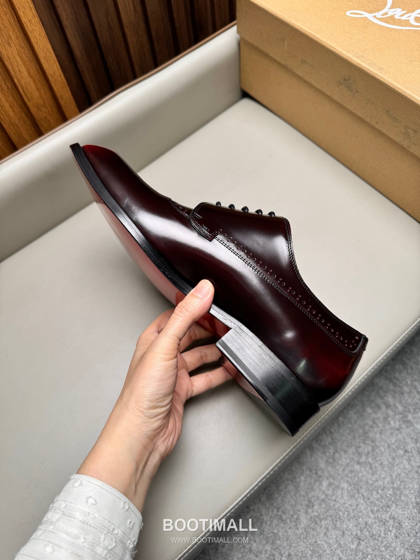 Christian Louboutin Calfskin Leather Loafer Shoes with Red Sole Detail 크리스찬루부탱 카프스킨 레더 로퍼 슈즈 2.5cm 8