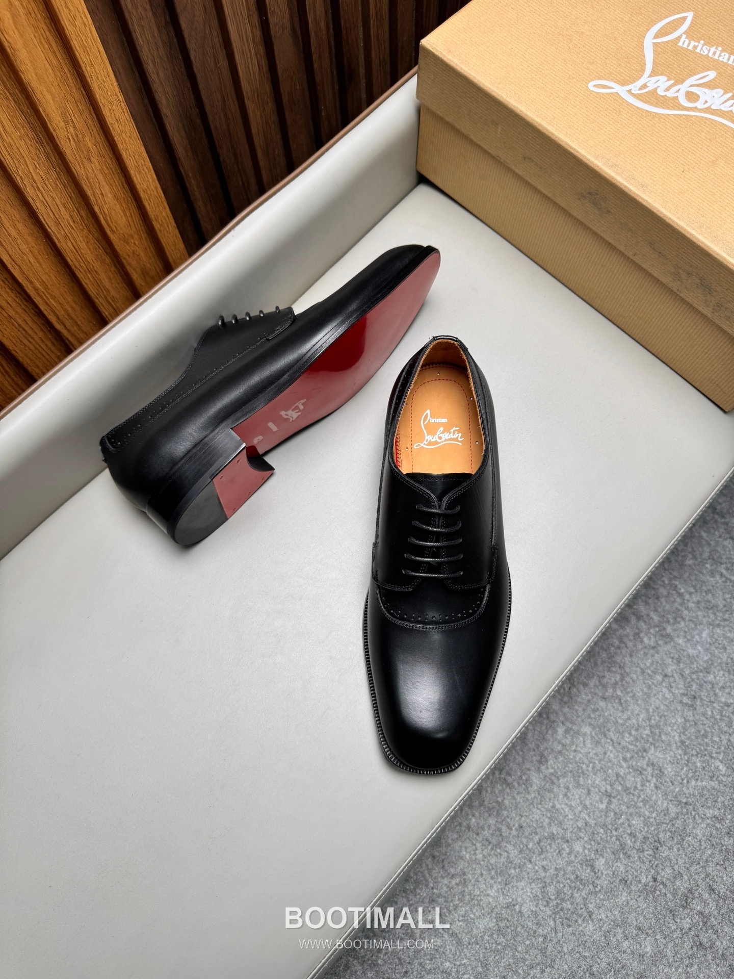 Christian Louboutin Calfskin Leather Loafer Shoes with Red Sole Detail 크리스찬루부탱 카프스킨 레더 로퍼 슈즈 2.5cm 3