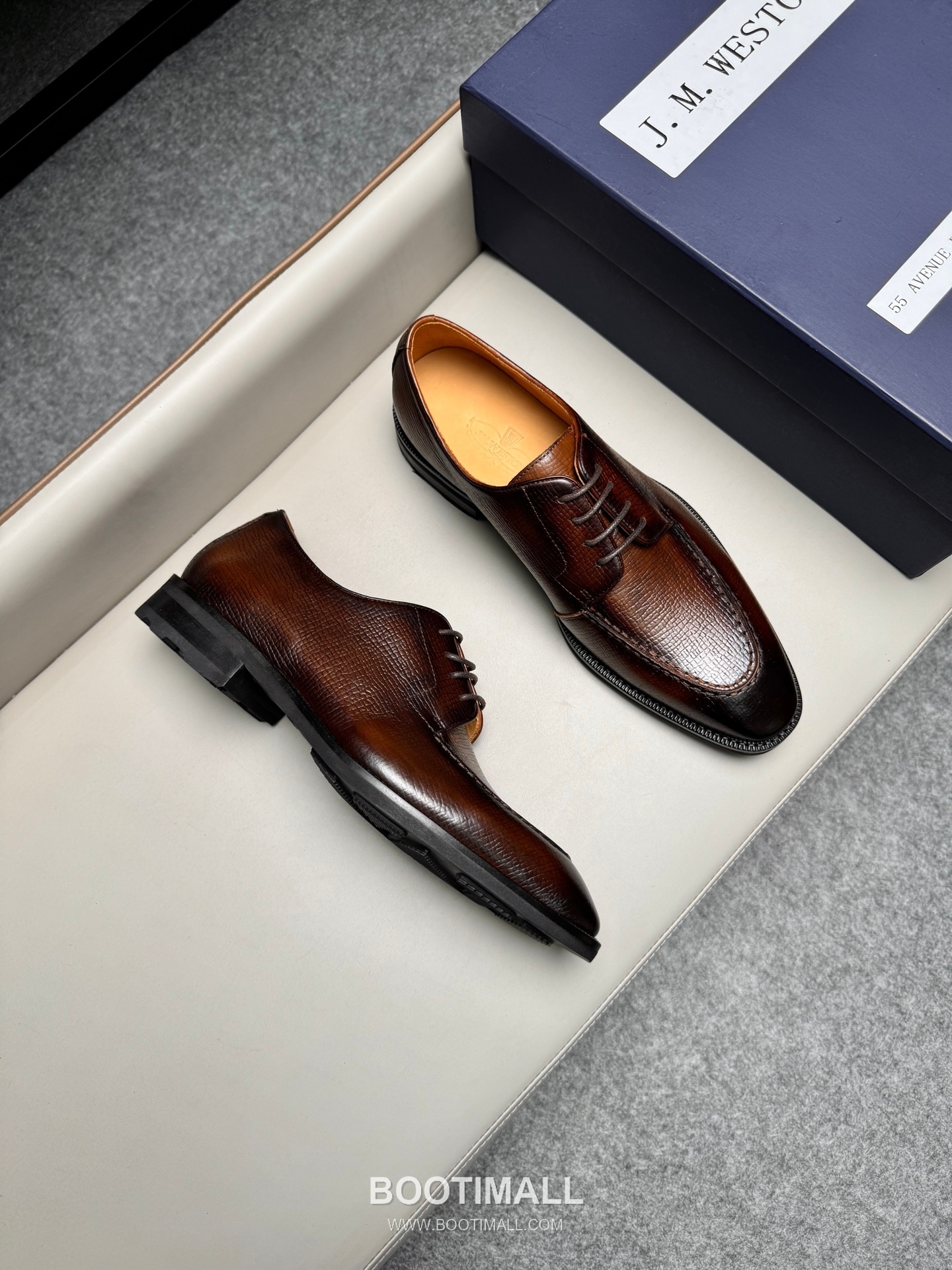 J.M.Weston Classic Calfskin Leather Lace-Up Dress Shoes with Lightweight Sole Detail 제이엠웨스턴 클래식 카프스킨 레더 레이스업 드레스 슈즈 2.5cm 2