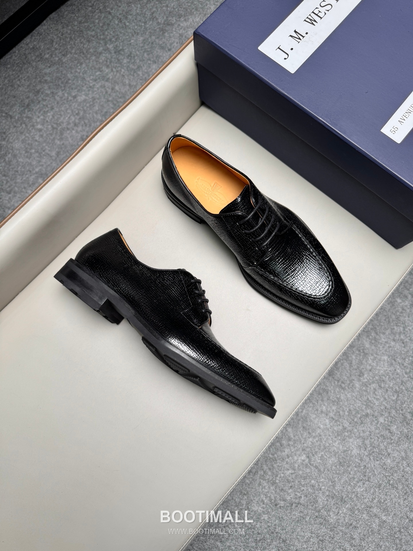 J.M.Weston Classic Calfskin Leather Lace-Up Dress Shoes with Lightweight Sole Detail 제이엠웨스턴 클래식 카프스킨 레더 레이스업 드레스 슈즈 2.5cm 2