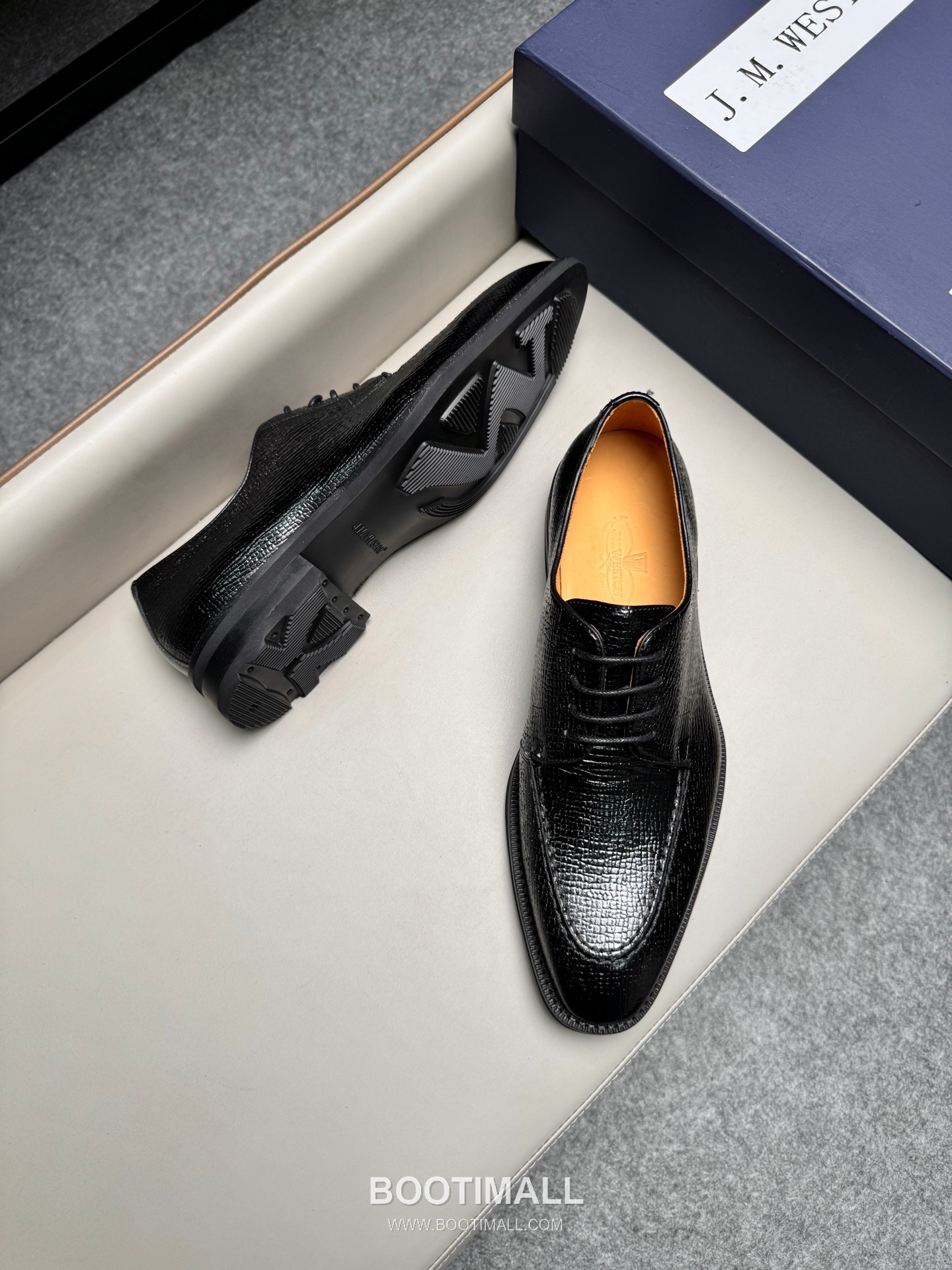 J.M.Weston Classic Calfskin Leather Lace-Up Dress Shoes with Lightweight Sole Detail 제이엠웨스턴 클래식 카프스킨 레더 레이스업 드레스 슈즈 2.5cm 3