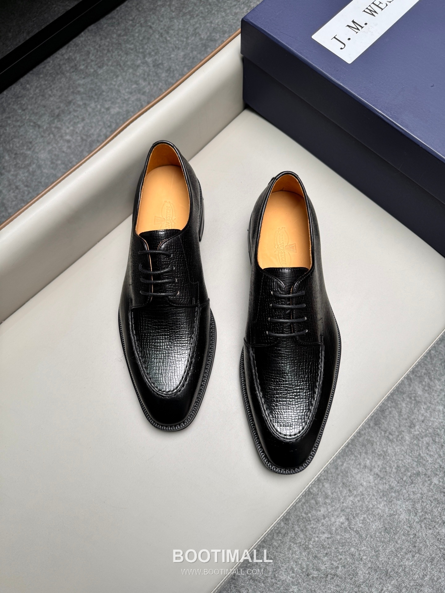 J.M.Weston Classic Calfskin Leather Lace-Up Dress Shoes with Lightweight Sole Detail 제이엠웨스턴 클래식 카프스킨 레더 레이스업 드레스 슈즈 2.5cm 4