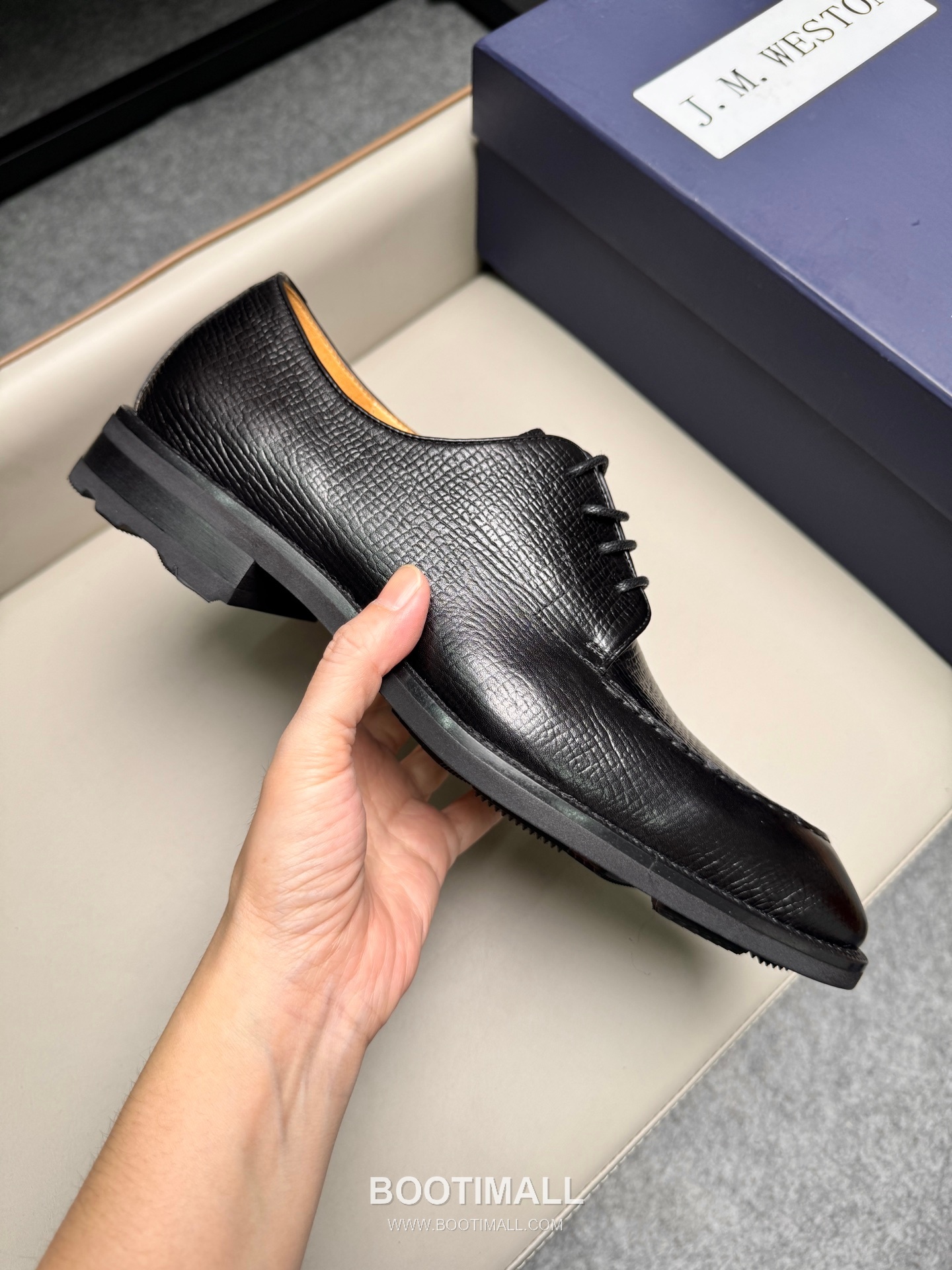 J.M.Weston Classic Calfskin Leather Lace-Up Dress Shoes with Lightweight Sole Detail 제이엠웨스턴 클래식 카프스킨 레더 레이스업 드레스 슈즈 2.5cm 6