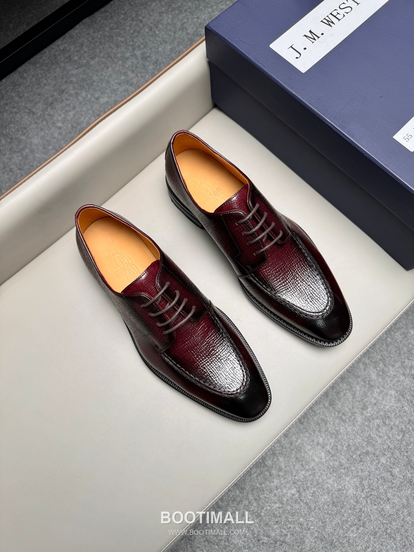 J.M.Weston Classic Calfskin Leather Lace-Up Dress Shoes with Lightweight Sole Detail 제이엠웨스턴 클래식 카프스킨 레더 레이스업 드레스 슈즈 2.5cm 1
