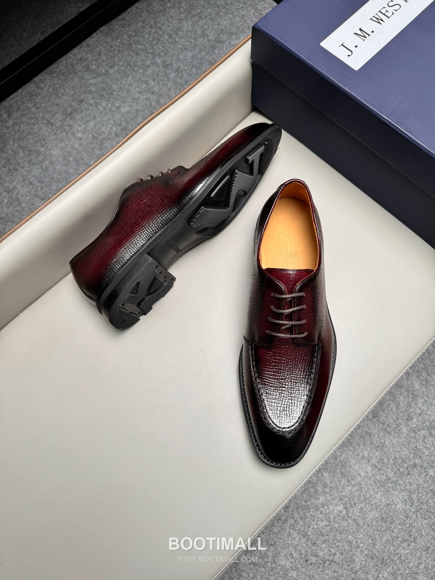 J.M.Weston Classic Calfskin Leather Lace-Up Dress Shoes with Lightweight Sole Detail 제이엠웨스턴 클래식 카프스킨 레더 레이스업 드레스 슈즈 2.5cm 3