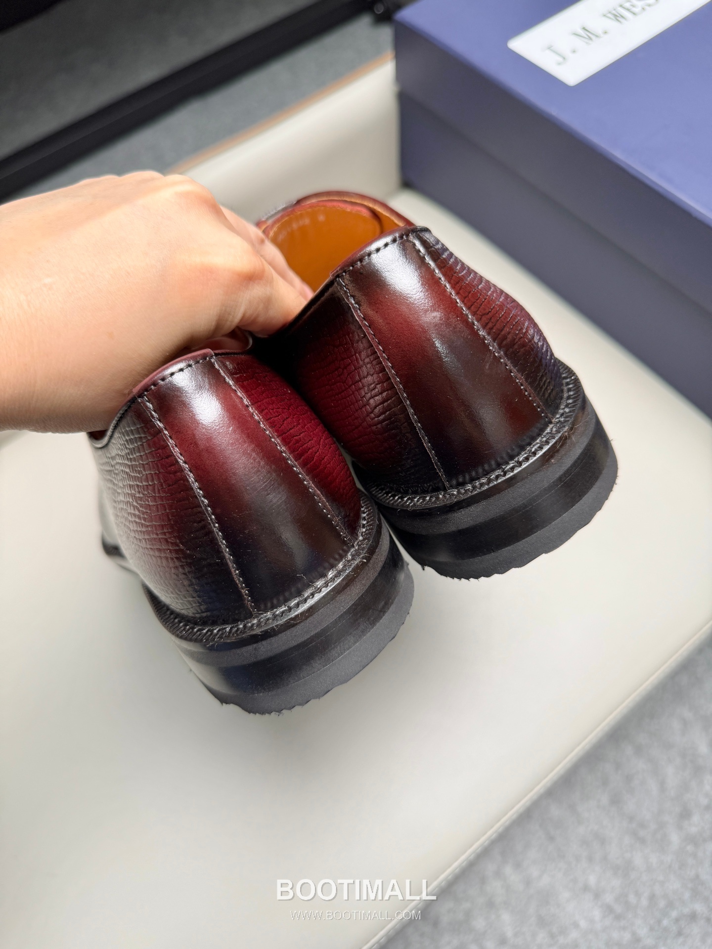 J.M.Weston Classic Calfskin Leather Lace-Up Dress Shoes with Lightweight Sole Detail 제이엠웨스턴 클래식 카프스킨 레더 레이스업 드레스 슈즈 2.5cm 5