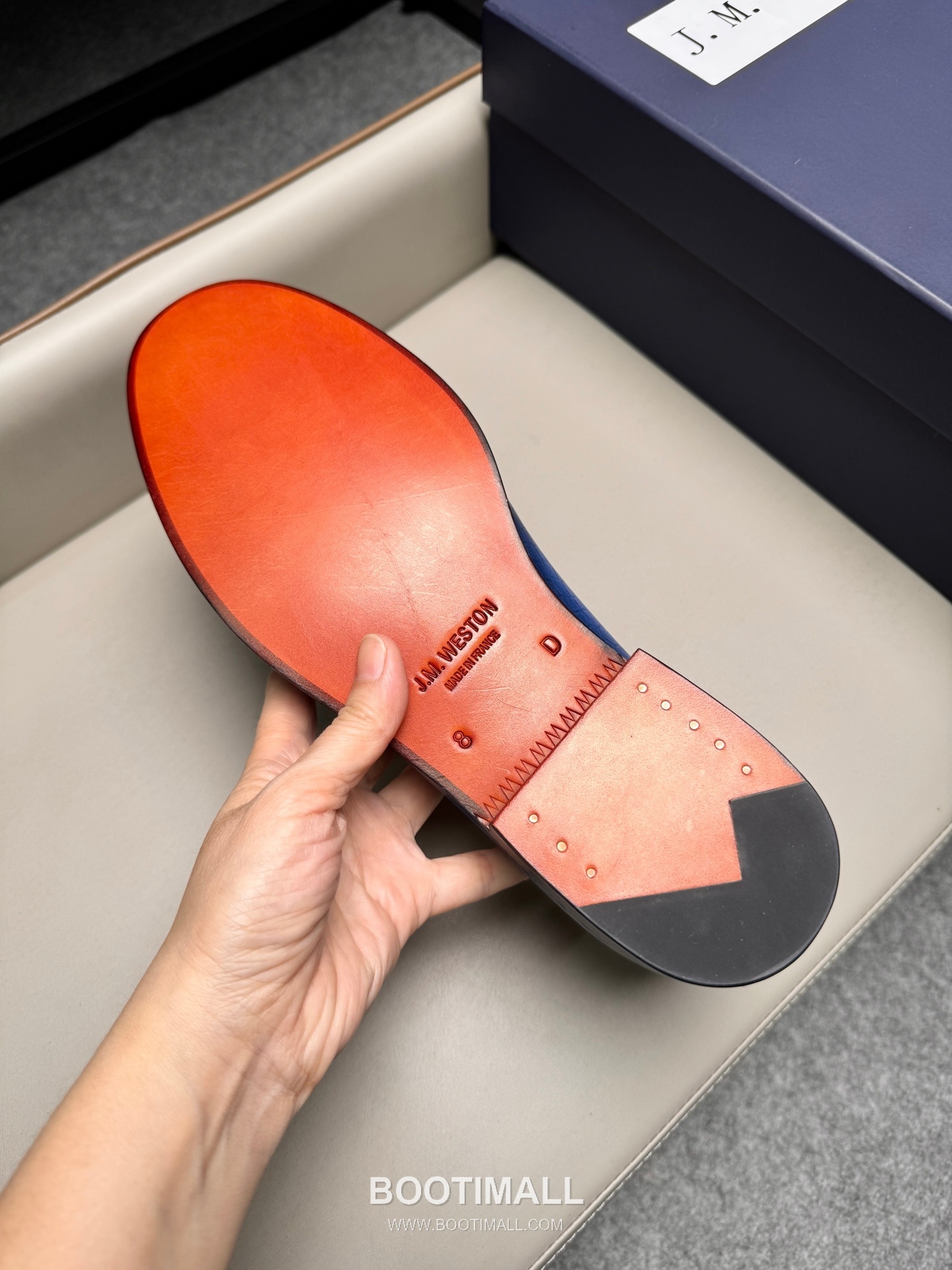 J.M.Weston Classic Embossed Calfskin Leather Lace-Up Dress Shoes with Leather Sole Detail 제이엠웨스턴 클래식 엠보싱 카프스킨 레더 레이스업 드레스 슈즈 2.5cm 9