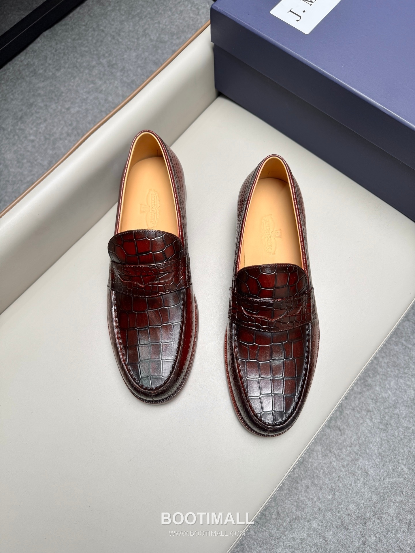 J.M.Weston Classic Embossed Calfskin Leather Lace-Up Dress Shoes with Leather Sole Detail 제이엠웨스턴 클래식 엠보싱 카프스킨 레더 레이스업 드레스 슈즈 2.5cm 4