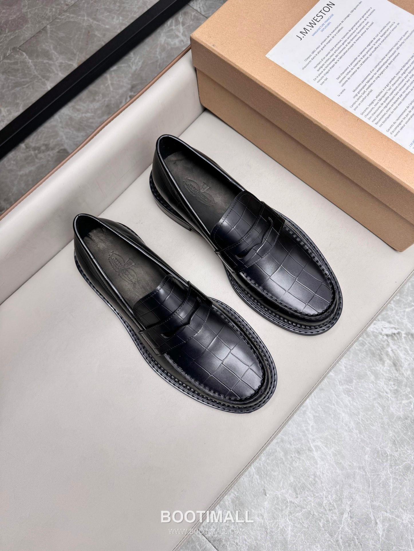 J.M.Weston Classic Calfskin Leather Lace-Up Dress Shoes with Smooth Upper Detail 제이엠웨스턴 클래식 카프스킨 레더 레이스업 드레스 슈즈 2.5cm 1