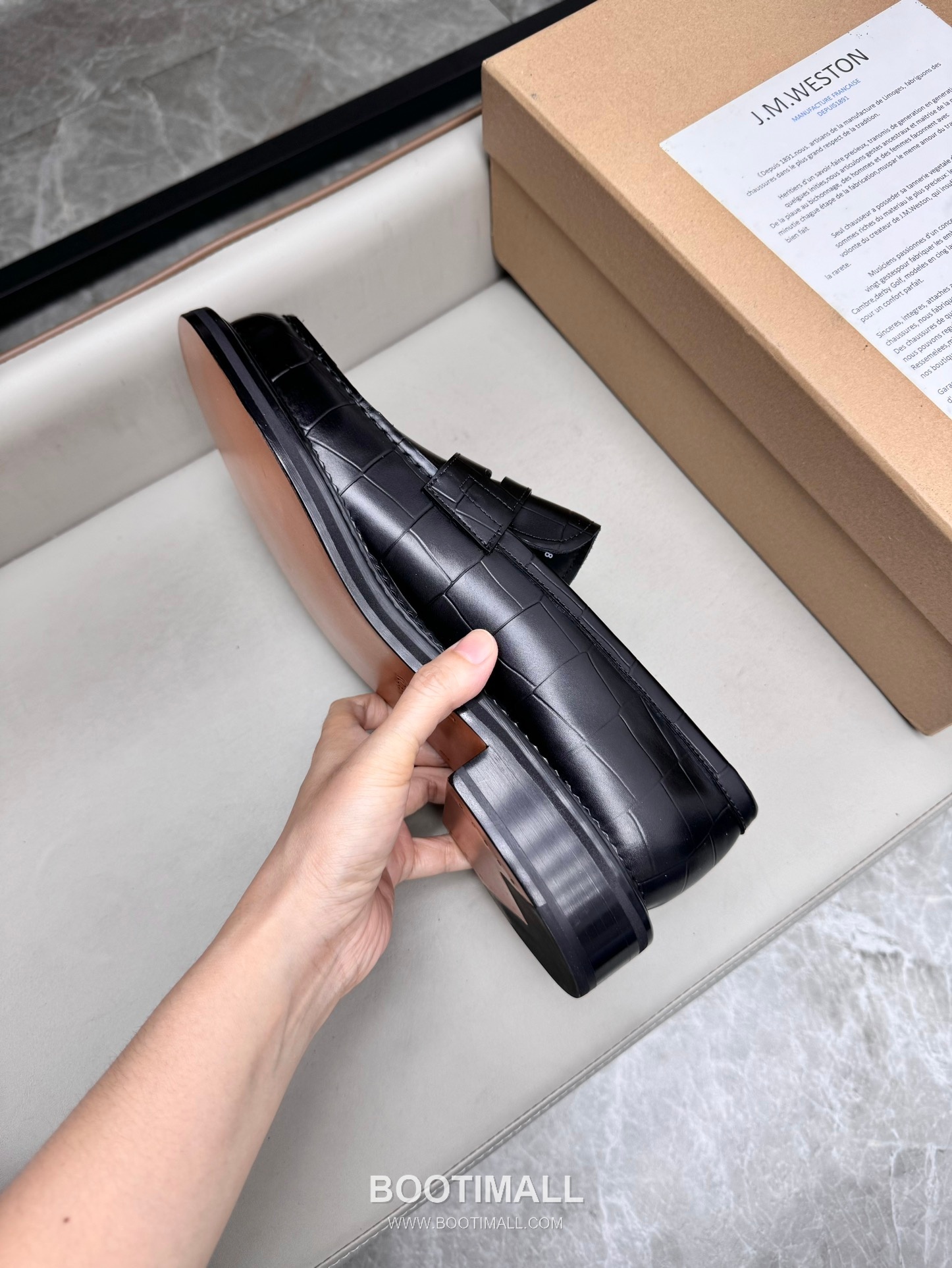 J.M.Weston Classic Calfskin Leather Lace-Up Dress Shoes with Smooth Upper Detail 제이엠웨스턴 클래식 카프스킨 레더 레이스업 드레스 슈즈 2.5cm 8