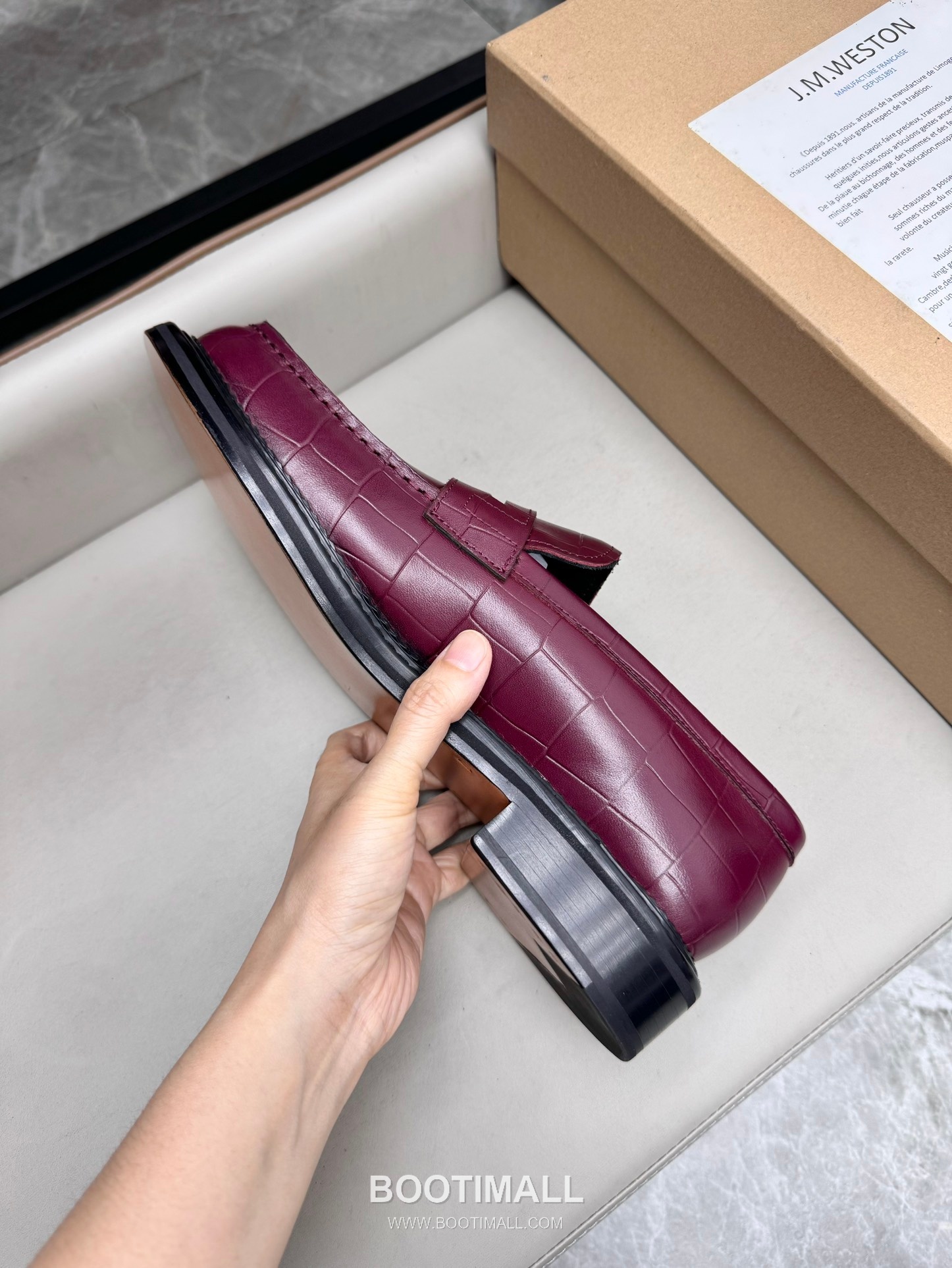 J.M.Weston Classic Calfskin Leather Lace-Up Dress Shoes with Smooth Upper Detail 제이엠웨스턴 클래식 카프스킨 레더 레이스업 드레스 슈즈 2.5cm 8