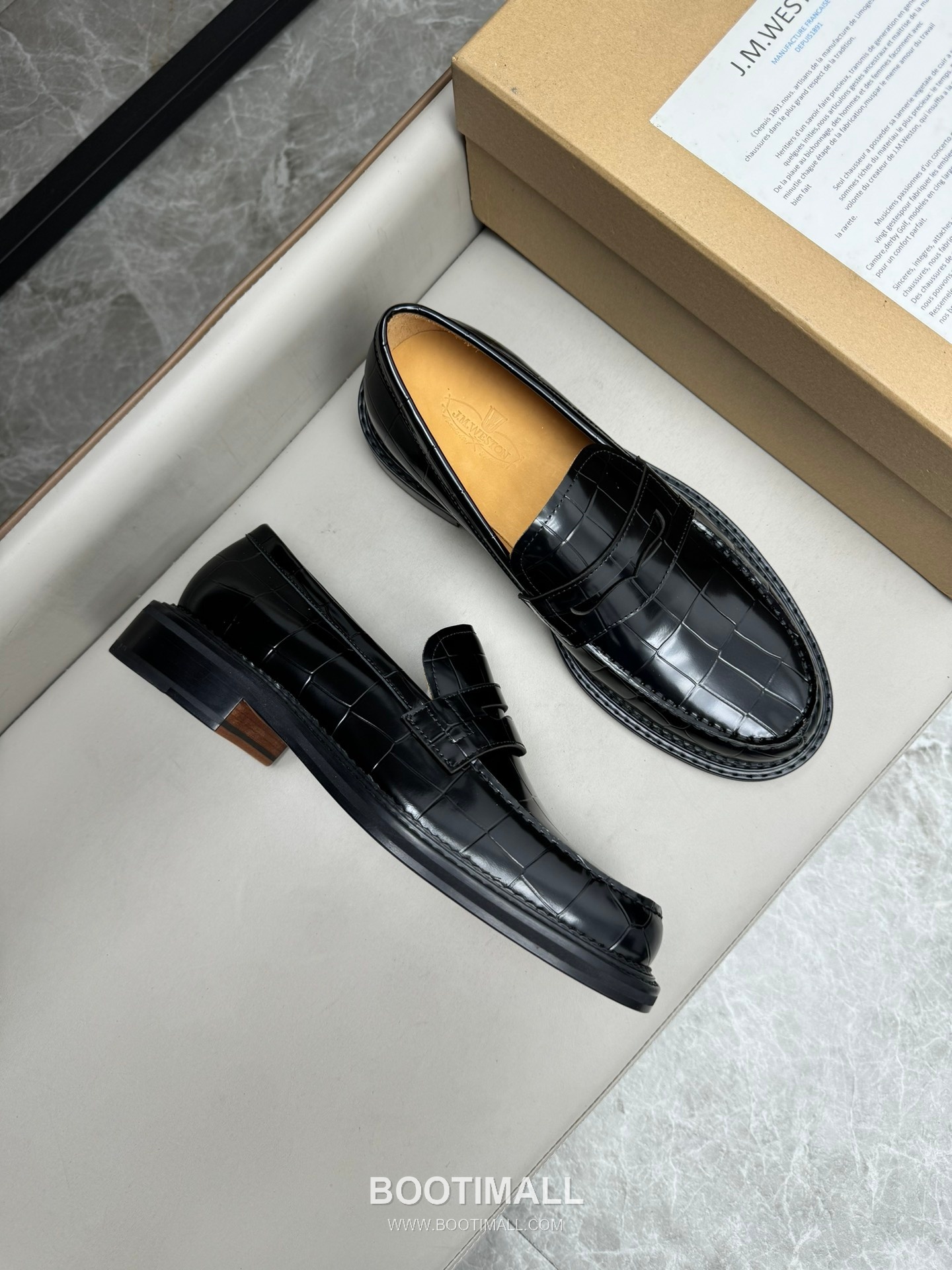J.M.Weston Classic Calfskin Leather Lace-Up Dress Shoes with Smooth Upper Detail 제이엠웨스턴 클래식 카프스킨 레더 레이스업 드레스 슈즈 2.5cm 2