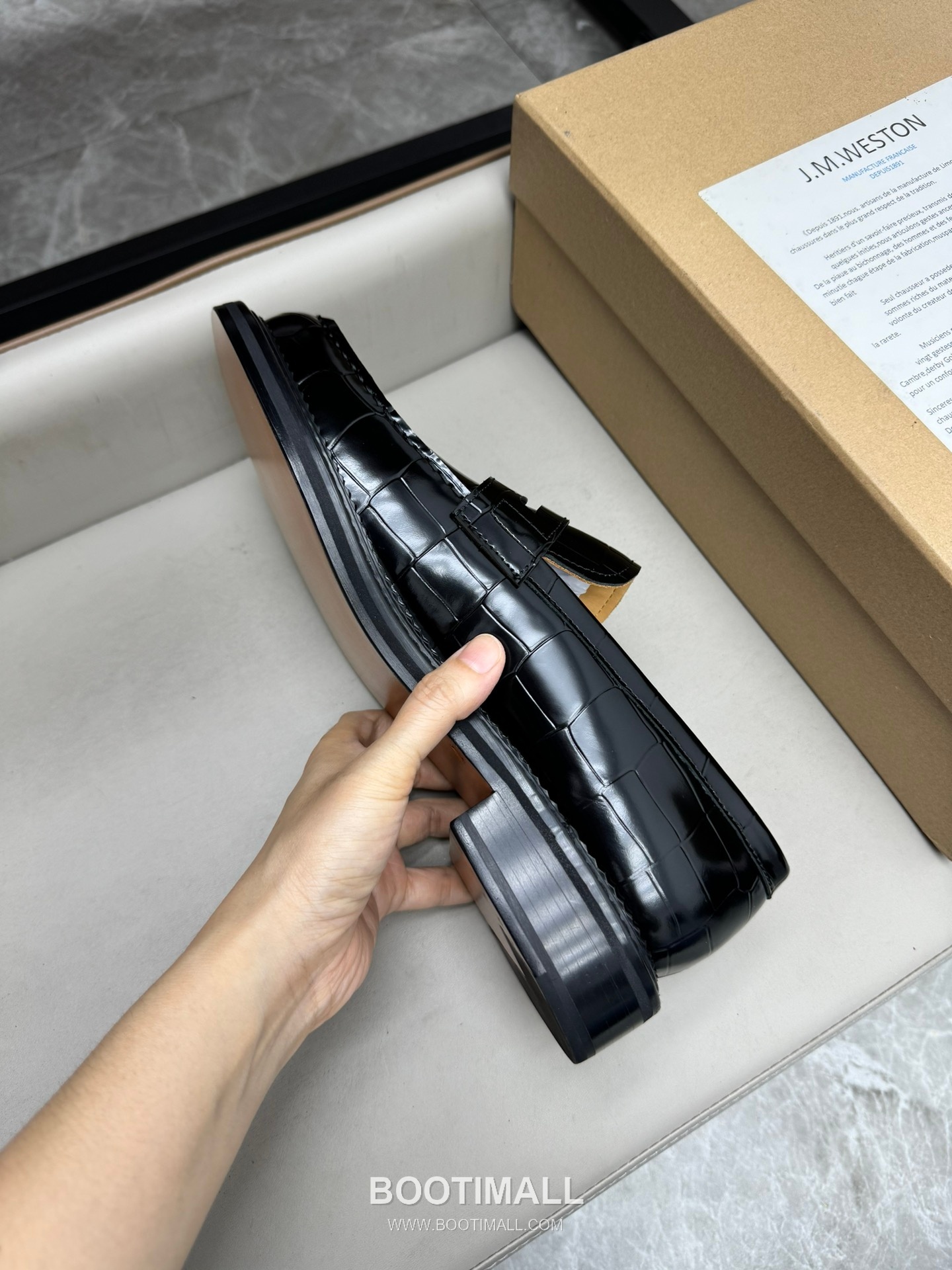 J.M.Weston Classic Calfskin Leather Lace-Up Dress Shoes with Smooth Upper Detail 제이엠웨스턴 클래식 카프스킨 레더 레이스업 드레스 슈즈 2.5cm 8