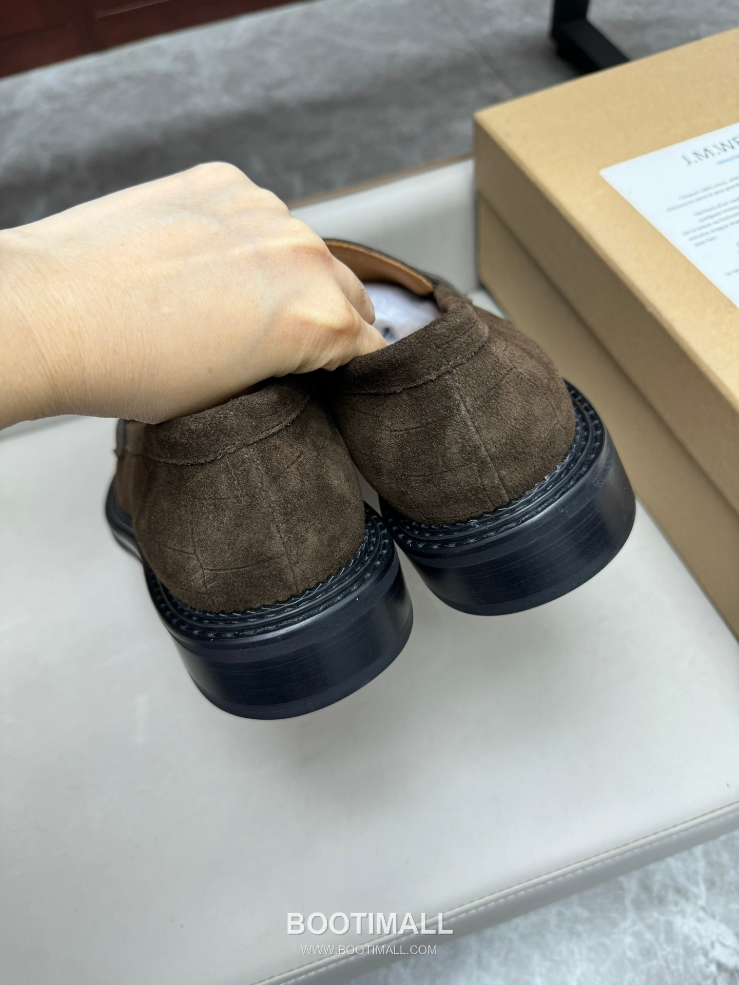 J.M.Weston Classic Calfskin Leather Lace-Up Dress Shoes with Minimal Seam Detail 제이엠웨스턴 클래식 카프스킨 레더 레이스업 드레스 슈즈 2.5cm 5