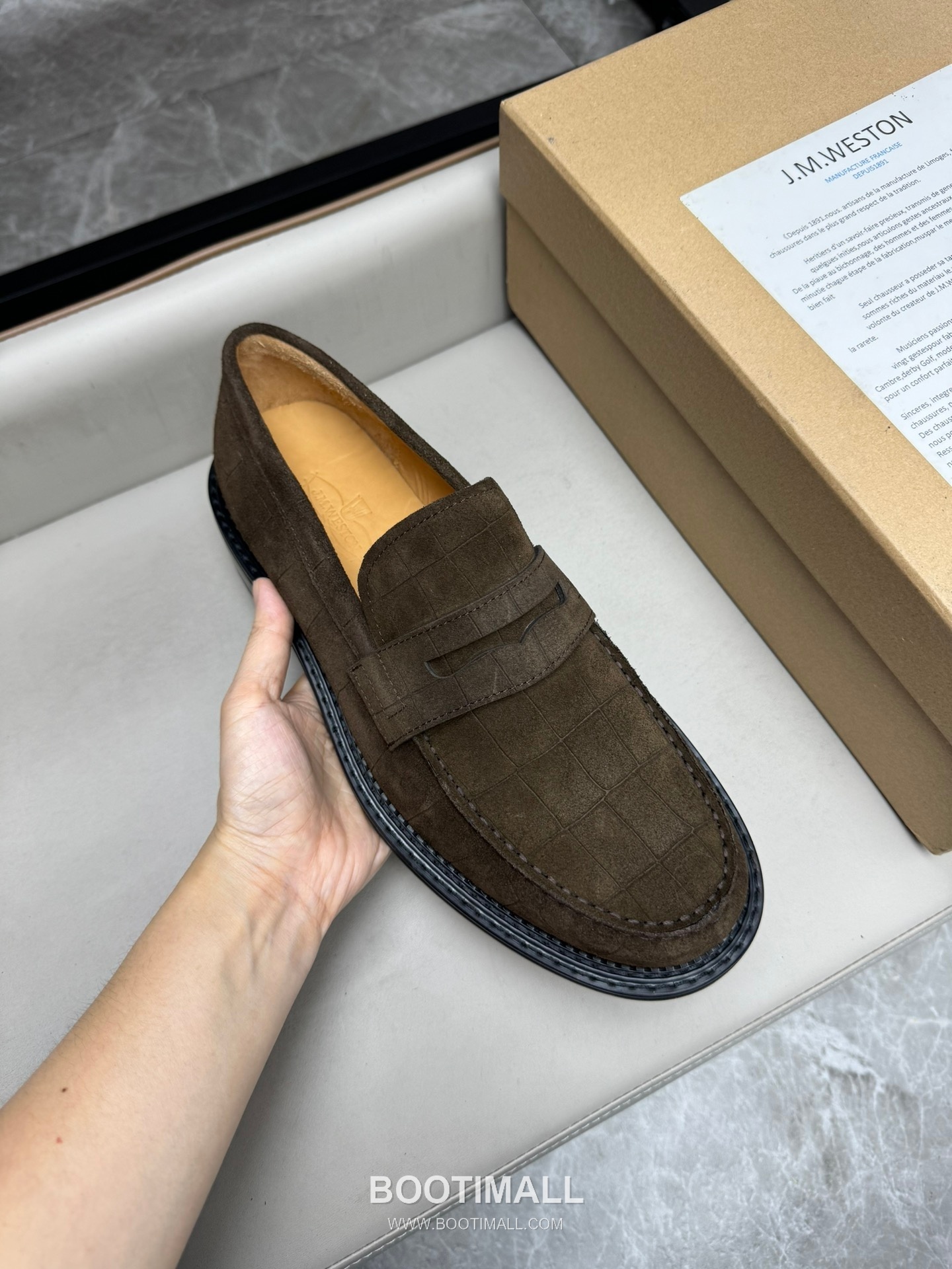 J.M.Weston Classic Calfskin Leather Lace-Up Dress Shoes with Minimal Seam Detail 제이엠웨스턴 클래식 카프스킨 레더 레이스업 드레스 슈즈 2.5cm 7