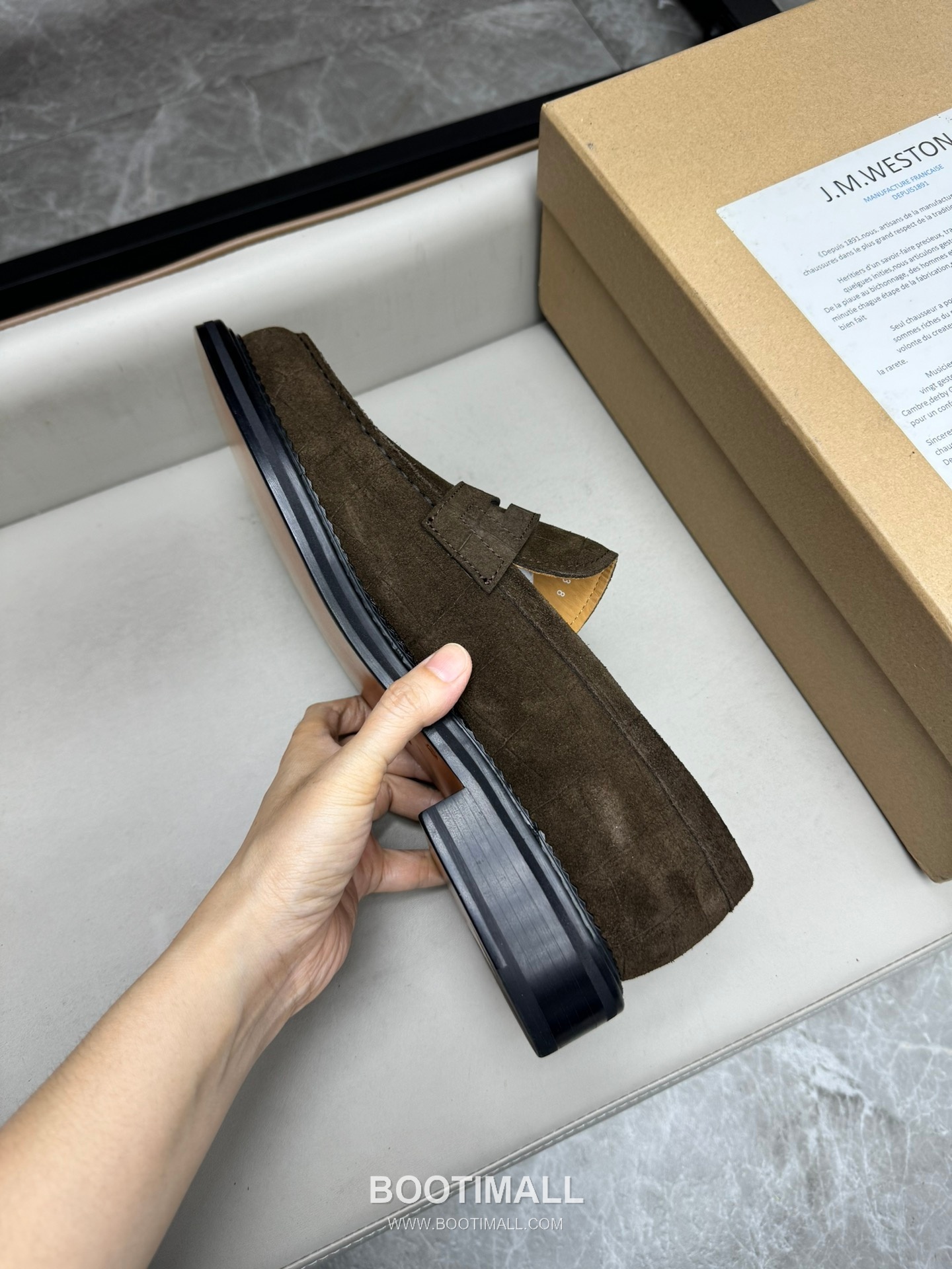 J.M.Weston Classic Calfskin Leather Lace-Up Dress Shoes with Minimal Seam Detail 제이엠웨스턴 클래식 카프스킨 레더 레이스업 드레스 슈즈 2.5cm 8