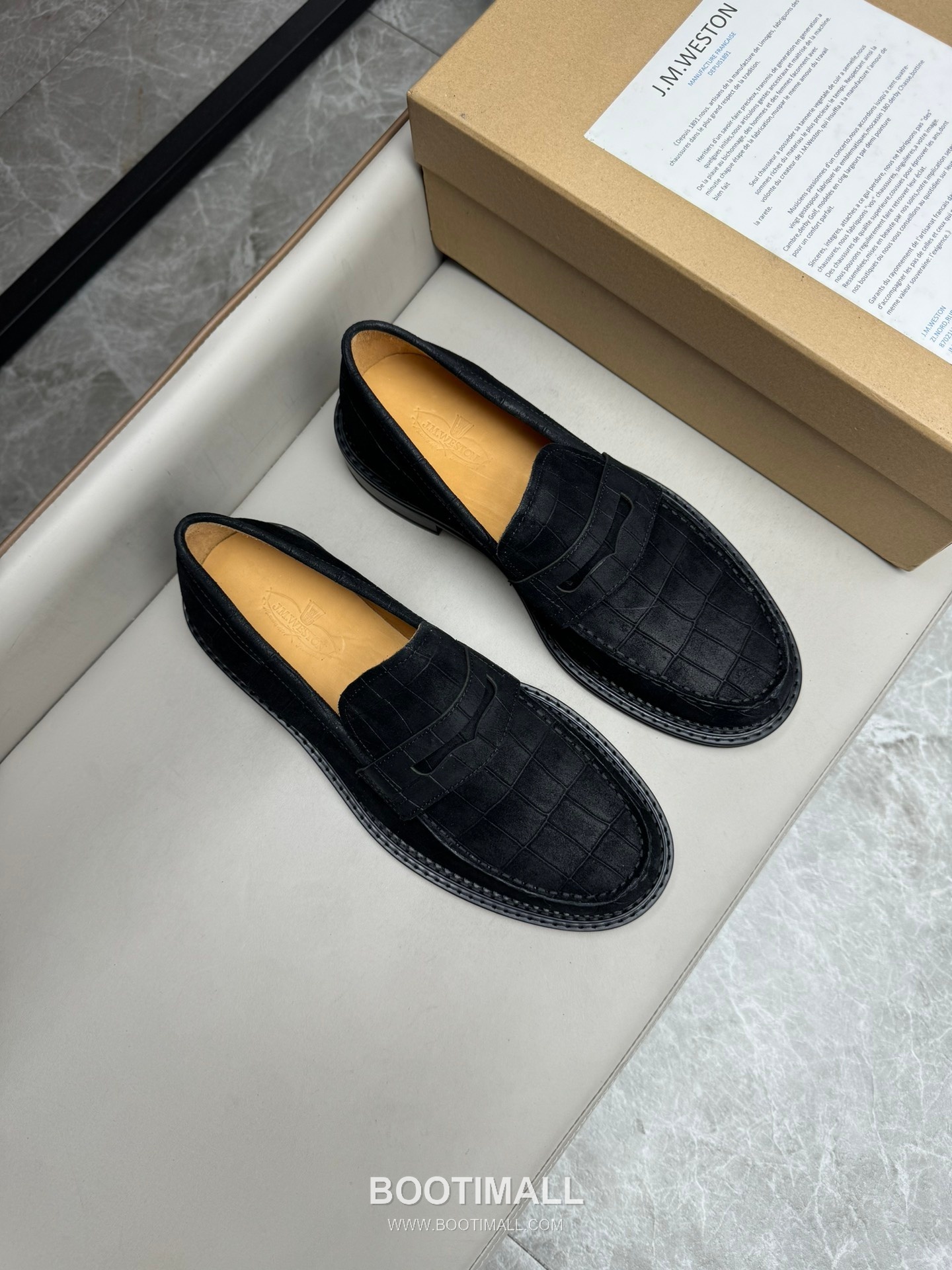 J.M.Weston Classic Calfskin Leather Lace-Up Dress Shoes with Minimal Seam Detail 제이엠웨스턴 클래식 카프스킨 레더 레이스업 드레스 슈즈 2.5cm 1