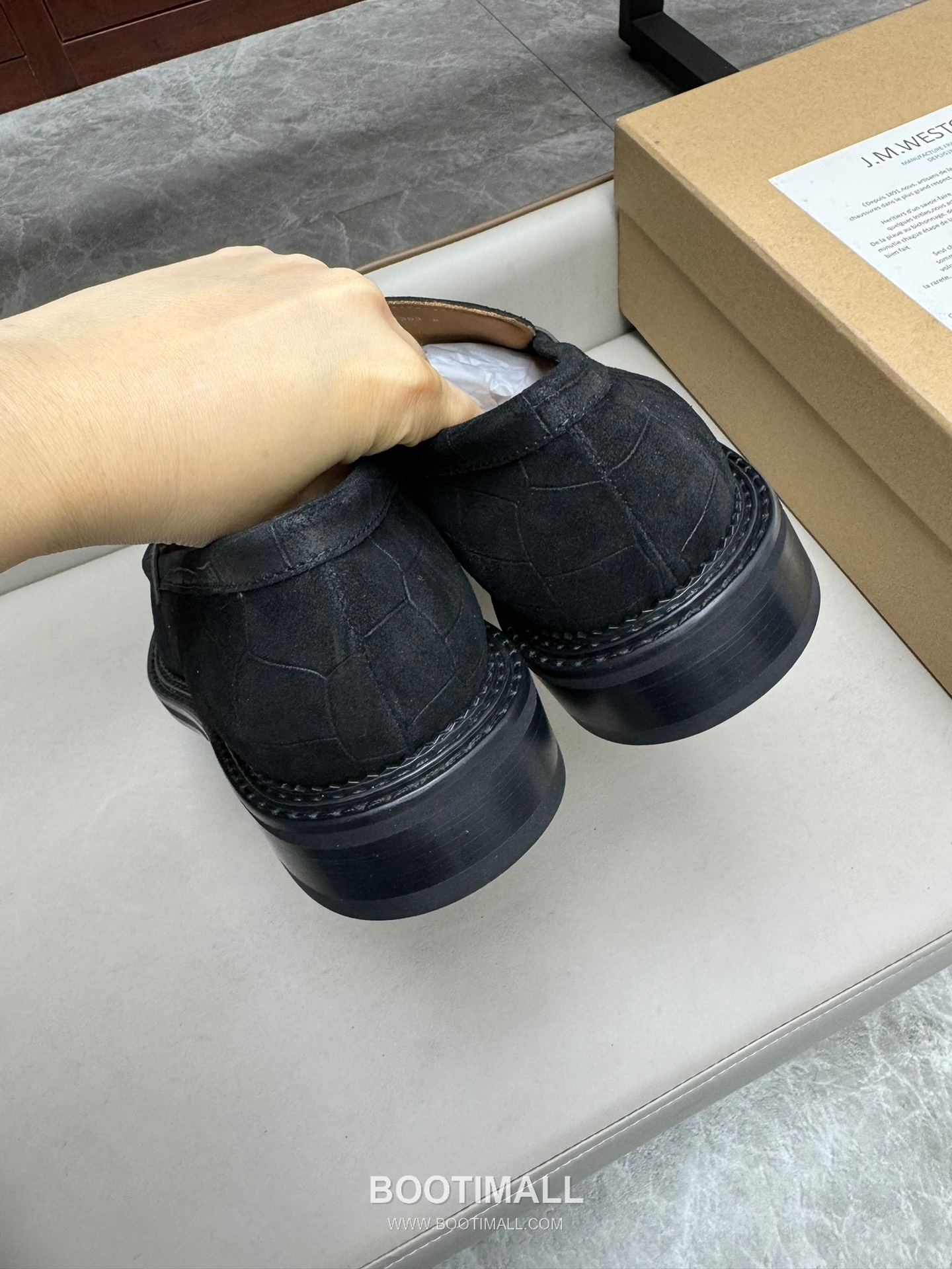 J.M.Weston Classic Calfskin Leather Lace-Up Dress Shoes with Minimal Seam Detail 제이엠웨스턴 클래식 카프스킨 레더 레이스업 드레스 슈즈 2.5cm 5