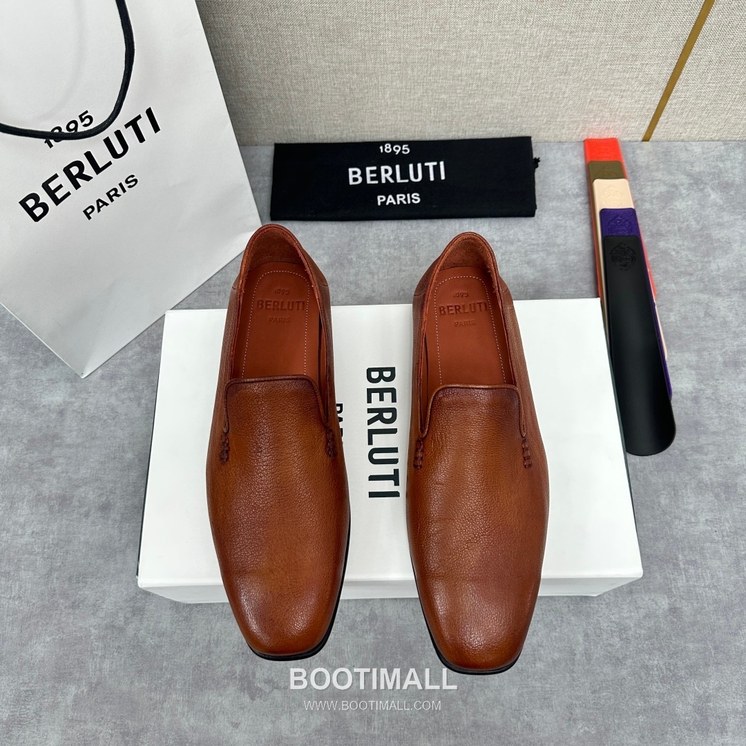 Berluti Escale Goatskin Leather Convertible Mule Loafer Shoes with Scritto Rubber Heel Detail 벨루티 에스칼레 고트스킨 레더 컨버터블 뮬 로퍼 슈즈 2.5cm 1