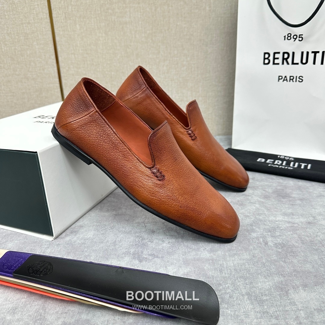 Berluti Escale Goatskin Leather Convertible Mule Loafer Shoes with Scritto Rubber Heel Detail 벨루티 에스칼레 고트스킨 레더 컨버터블 뮬 로퍼 슈즈 2.5cm 2