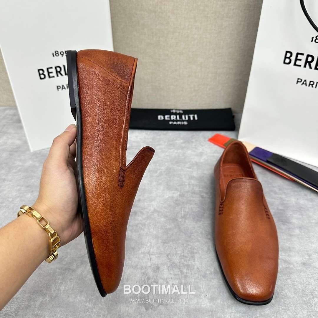 Berluti Escale Goatskin Leather Convertible Mule Loafer Shoes with Scritto Rubber Heel Detail 벨루티 에스칼레 고트스킨 레더 컨버터블 뮬 로퍼 슈즈 2.5cm 4