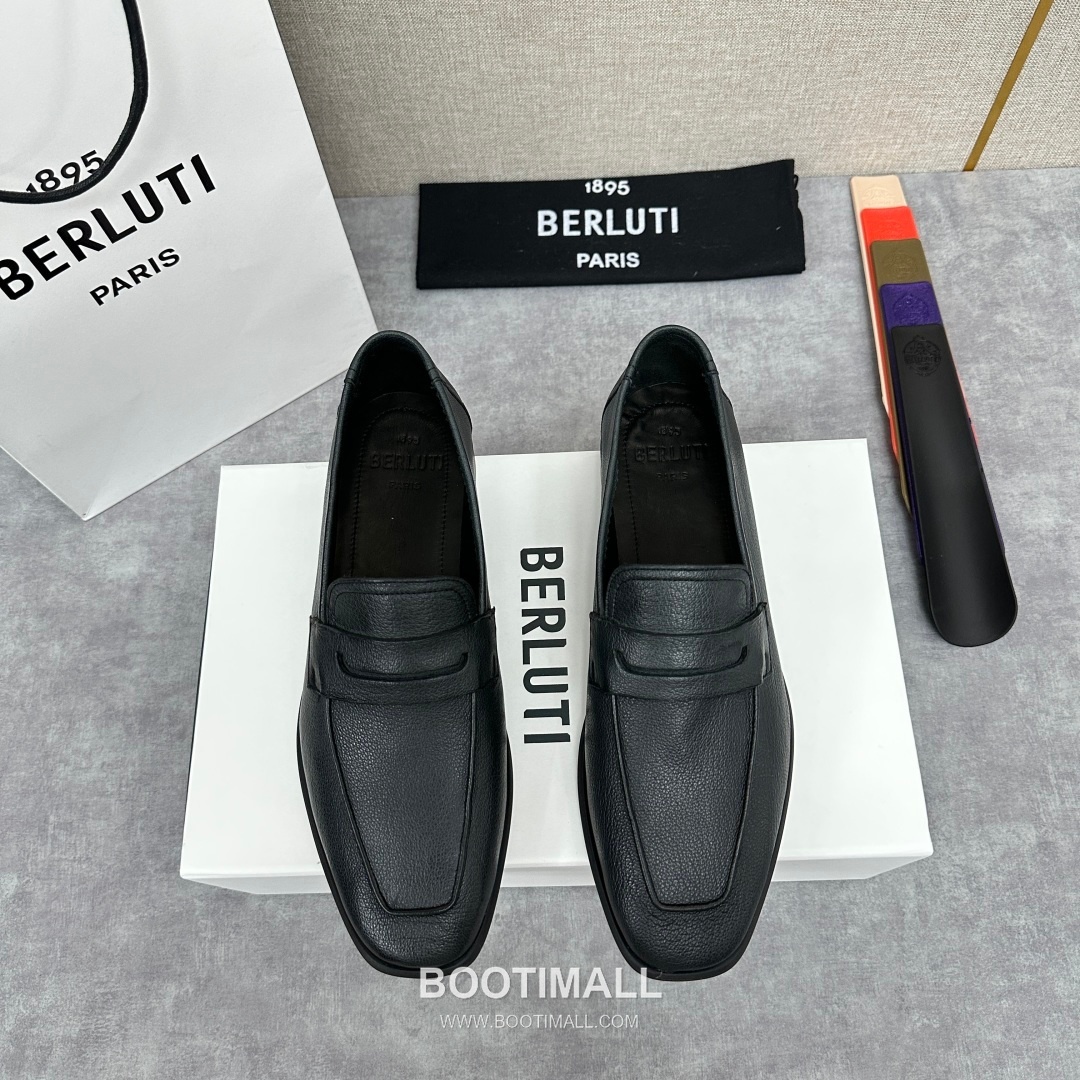 Berluti Lorenzo Goatskin Leather Loafer Shoes with Scritto Rubber Sole Detail 벨루티 로렌조 고트스킨 레더 로퍼 슈즈 2.5cm 1