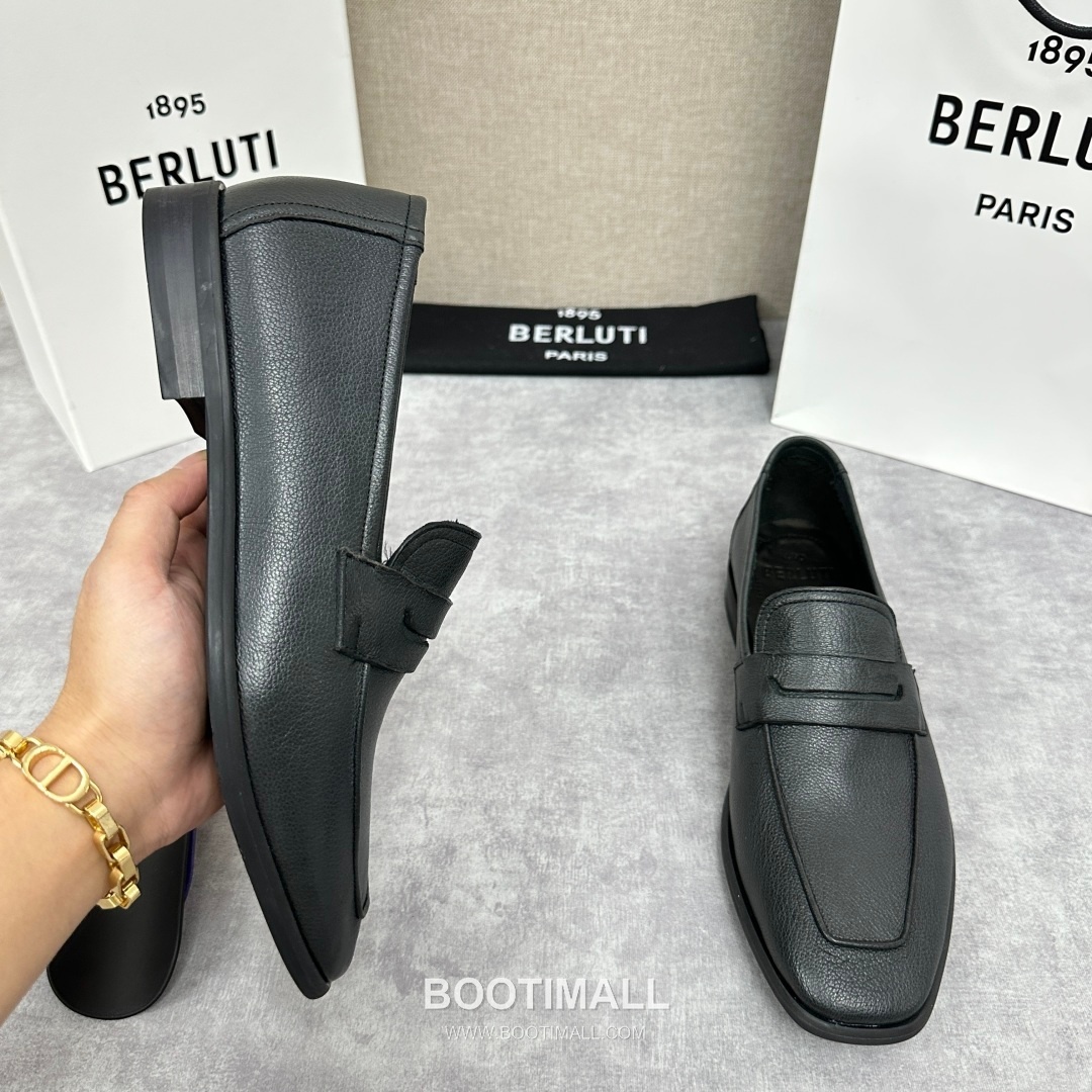 Berluti Lorenzo Goatskin Leather Loafer Shoes with Scritto Rubber Sole Detail 벨루티 로렌조 고트스킨 레더 로퍼 슈즈 2.5cm 4