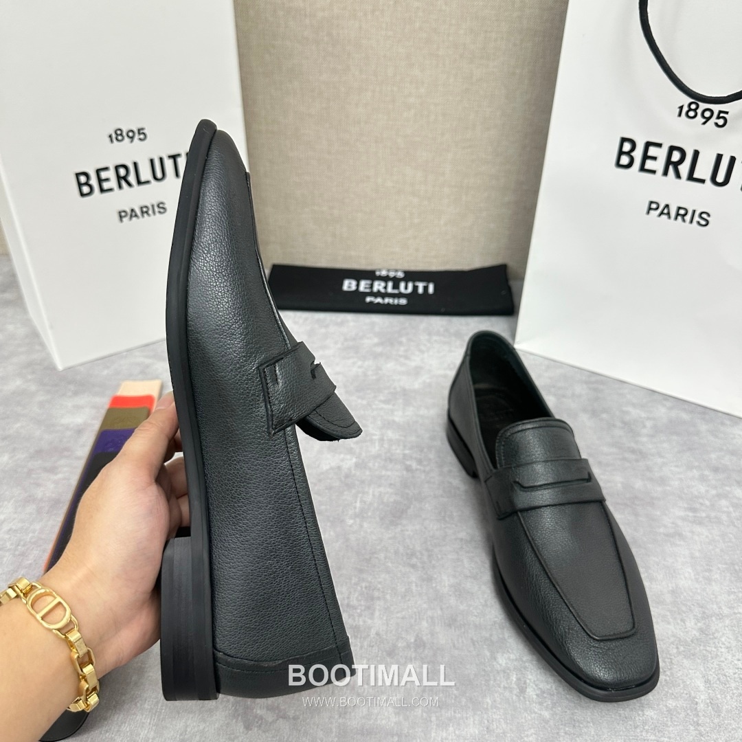 Berluti Lorenzo Goatskin Leather Loafer Shoes with Scritto Rubber Sole Detail 벨루티 로렌조 고트스킨 레더 로퍼 슈즈 2.5cm 6