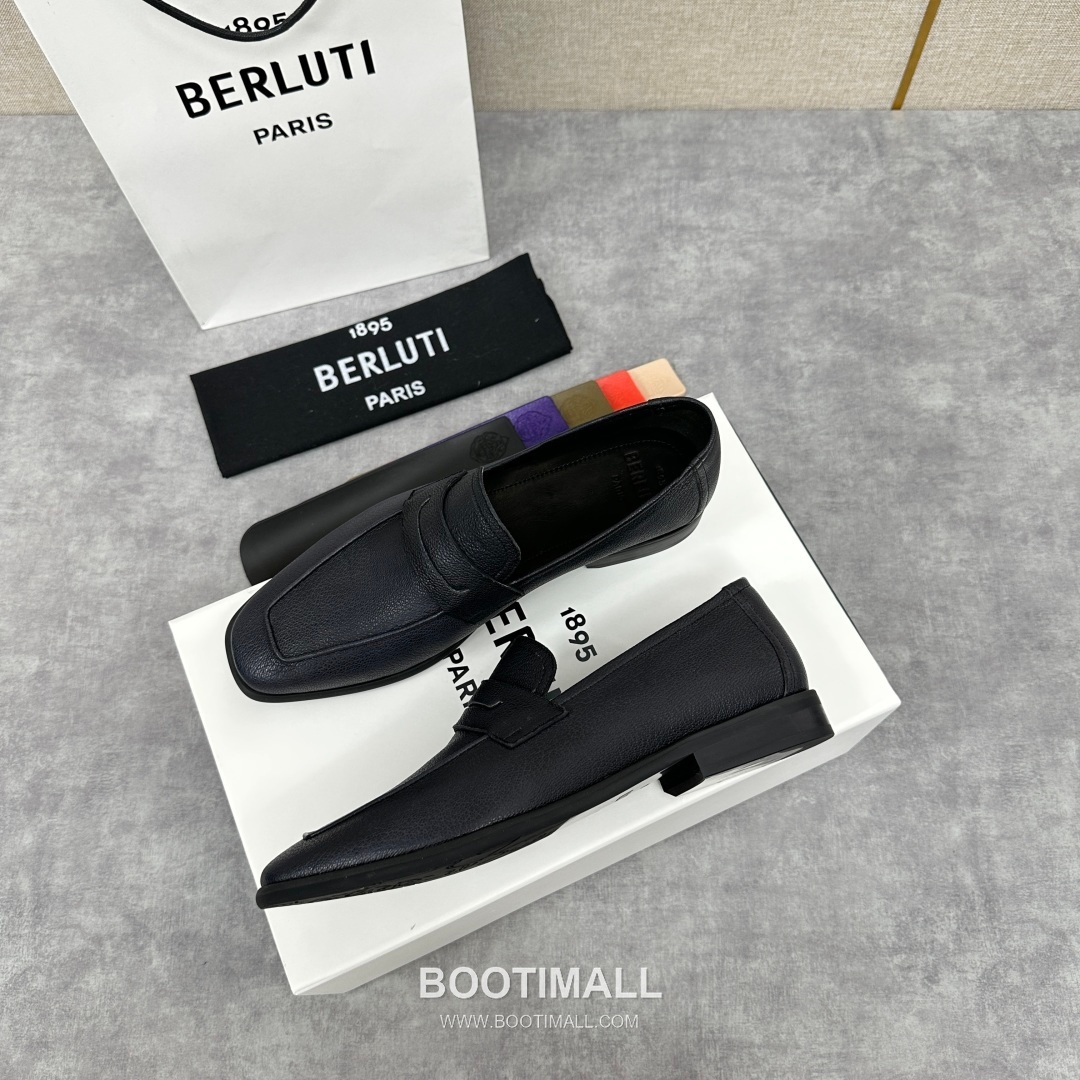 Berluti Lorenzo Goatskin Leather Loafer Shoes with Scritto Rubber Sole Detail 벨루티 로렌조 고트스킨 레더 로퍼 슈즈 2.5cm 3