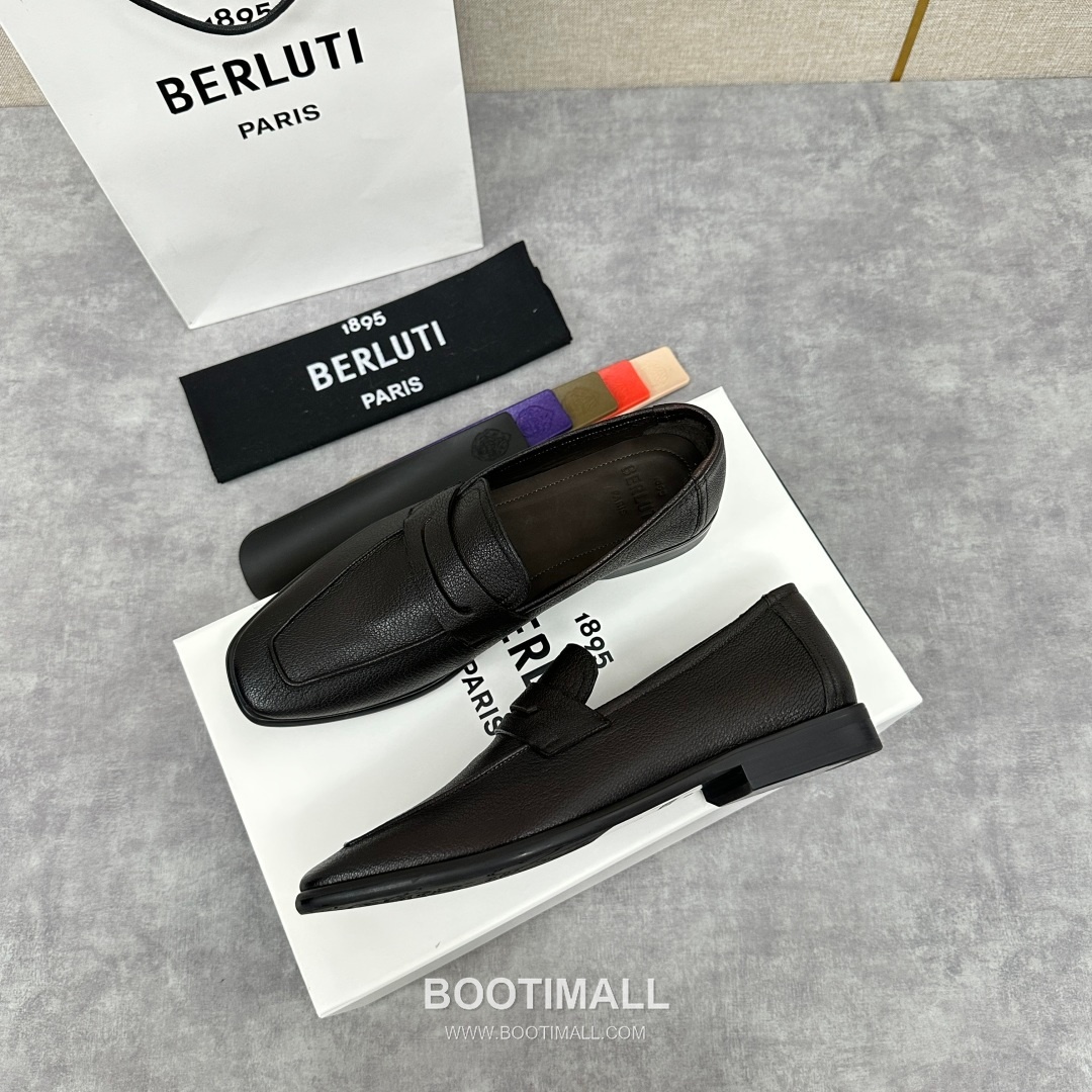 Berluti Lorenzo Goatskin Leather Loafer Shoes with Scritto Rubber Sole Detail 벨루티 로렌조 고트스킨 레더 로퍼 슈즈 2.5cm 3