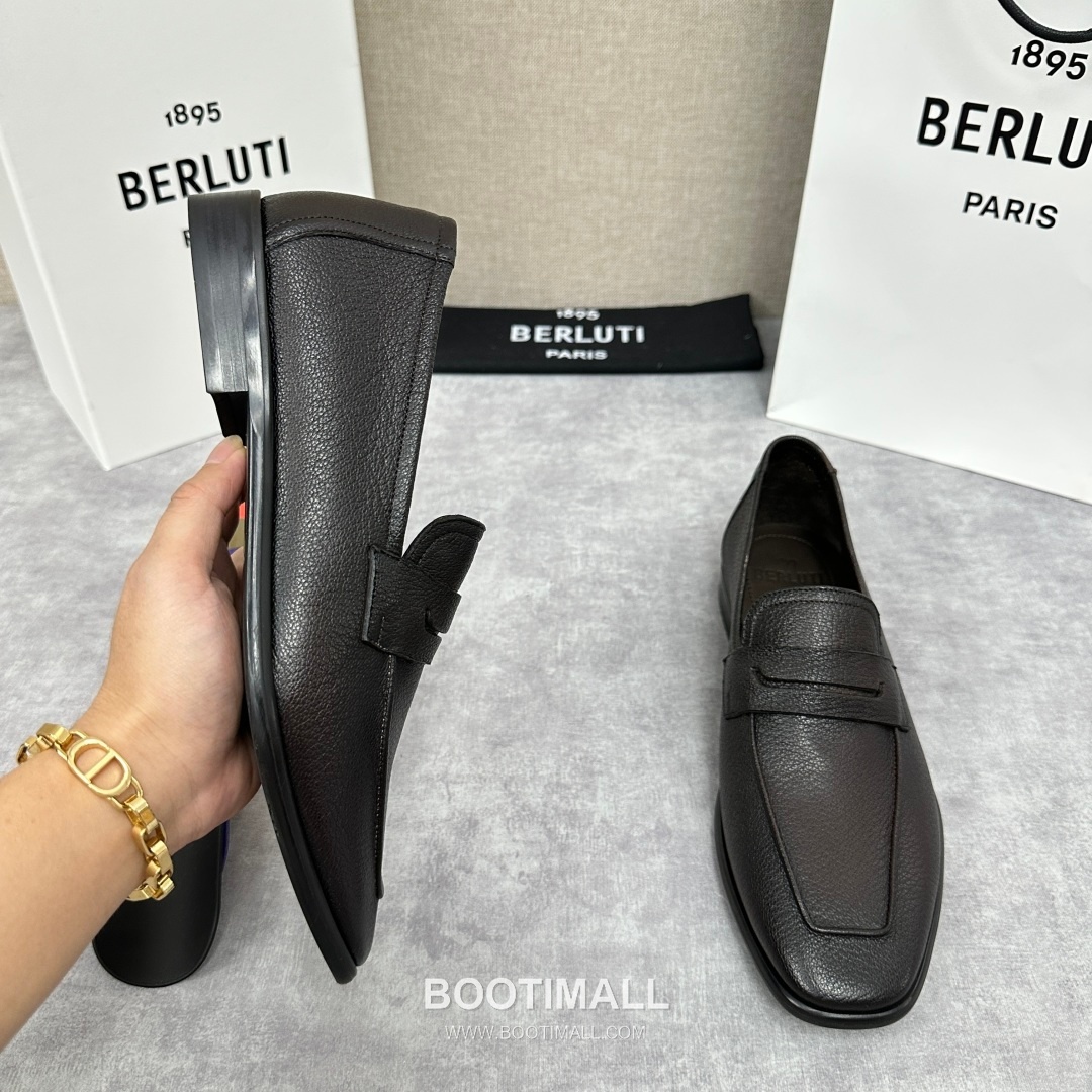 Berluti Lorenzo Goatskin Leather Loafer Shoes with Scritto Rubber Sole Detail 벨루티 로렌조 고트스킨 레더 로퍼 슈즈 2.5cm 4