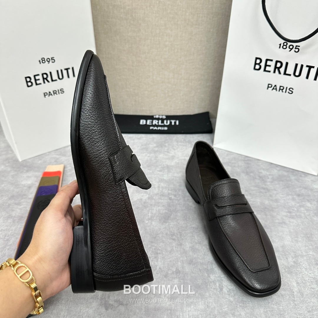 Berluti Lorenzo Goatskin Leather Loafer Shoes with Scritto Rubber Sole Detail 벨루티 로렌조 고트스킨 레더 로퍼 슈즈 2.5cm 6