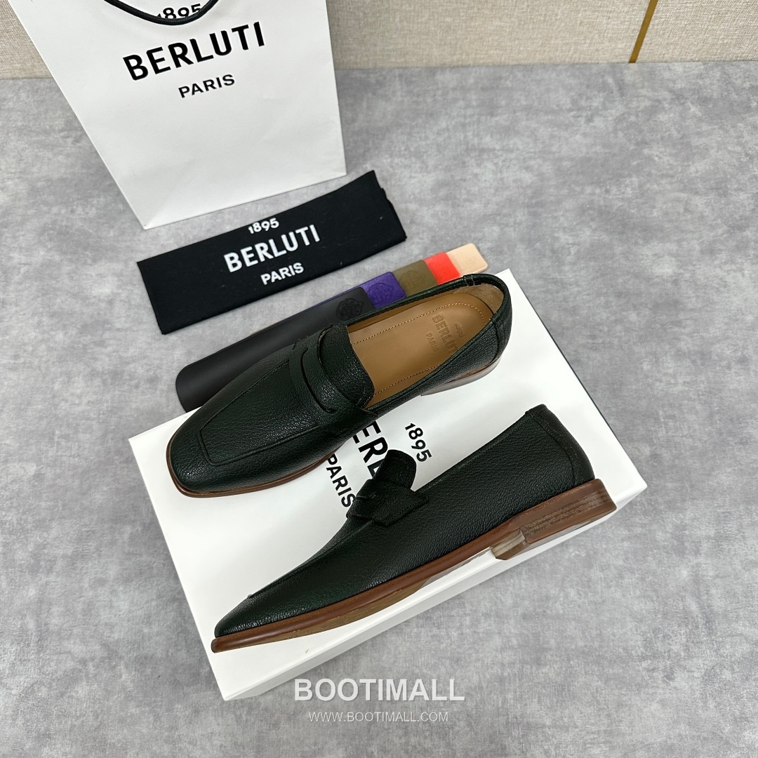 Berluti Lorenzo Goatskin Leather Loafer Shoes with Scritto Rubber Sole Detail 벨루티 로렌조 고트스킨 레더 로퍼 슈즈 2.5cm 3