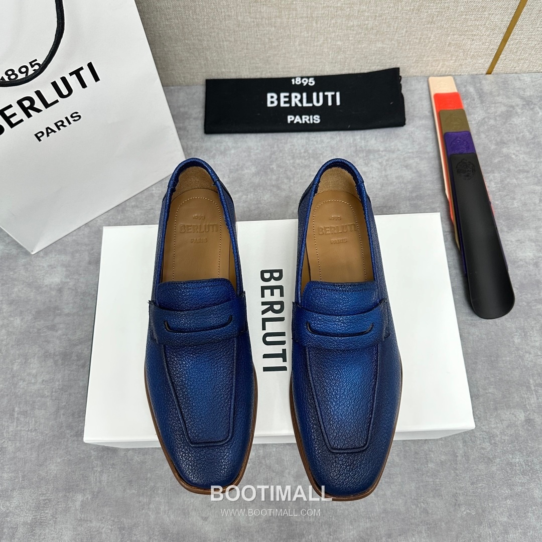 Berluti Lorenzo Goatskin Leather Loafer Shoes with Scritto Rubber Sole Detail 벨루티 로렌조 고트스킨 레더 로퍼 슈즈 2.5cm 1