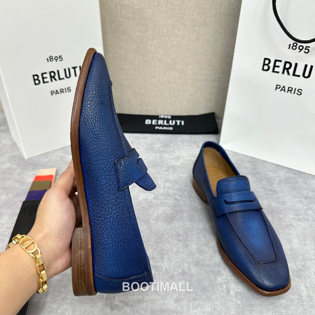 Berluti Lorenzo Goatskin Leather Loafer Shoes with Scritto Rubber Sole Detail 벨루티 로렌조 고트스킨 레더 로퍼 슈즈 2.5cm 6