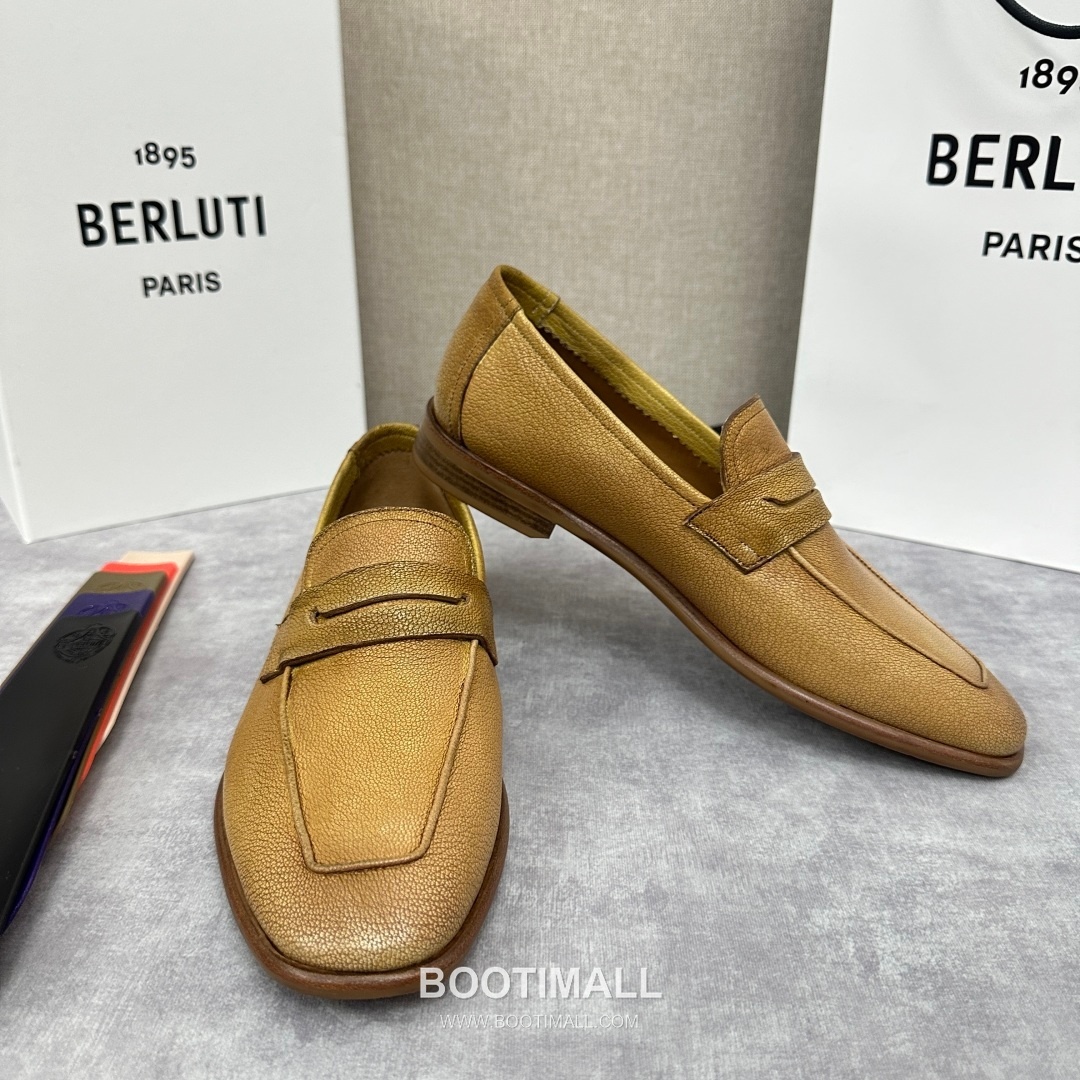 Berluti Lorenzo Goatskin Leather Loafer Shoes with Scritto Rubber Sole Detail 벨루티 로렌조 고트스킨 레더 로퍼 슈즈 2.5cm 7